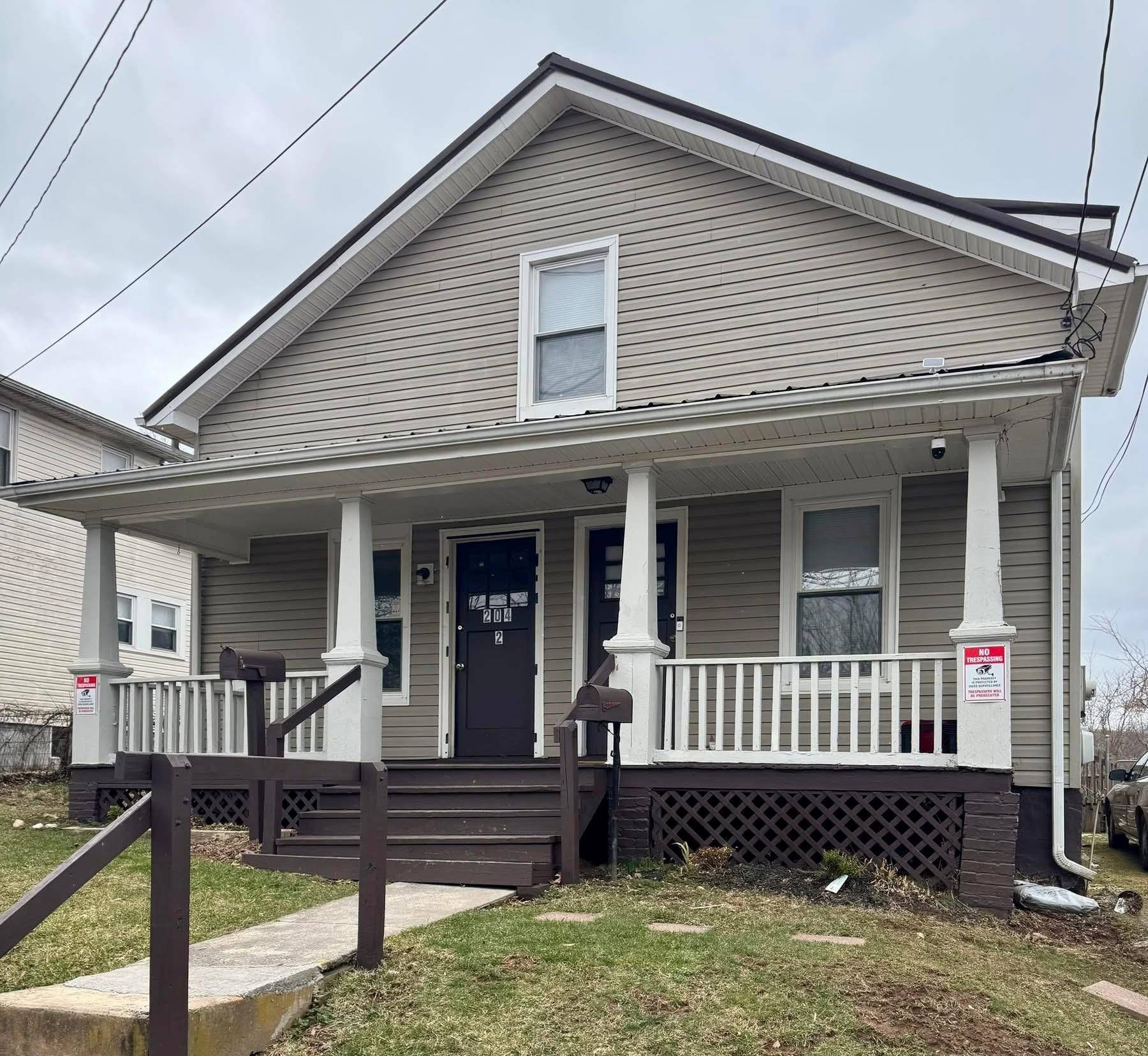 Pulaski, VA 24301,204 Bertha ST