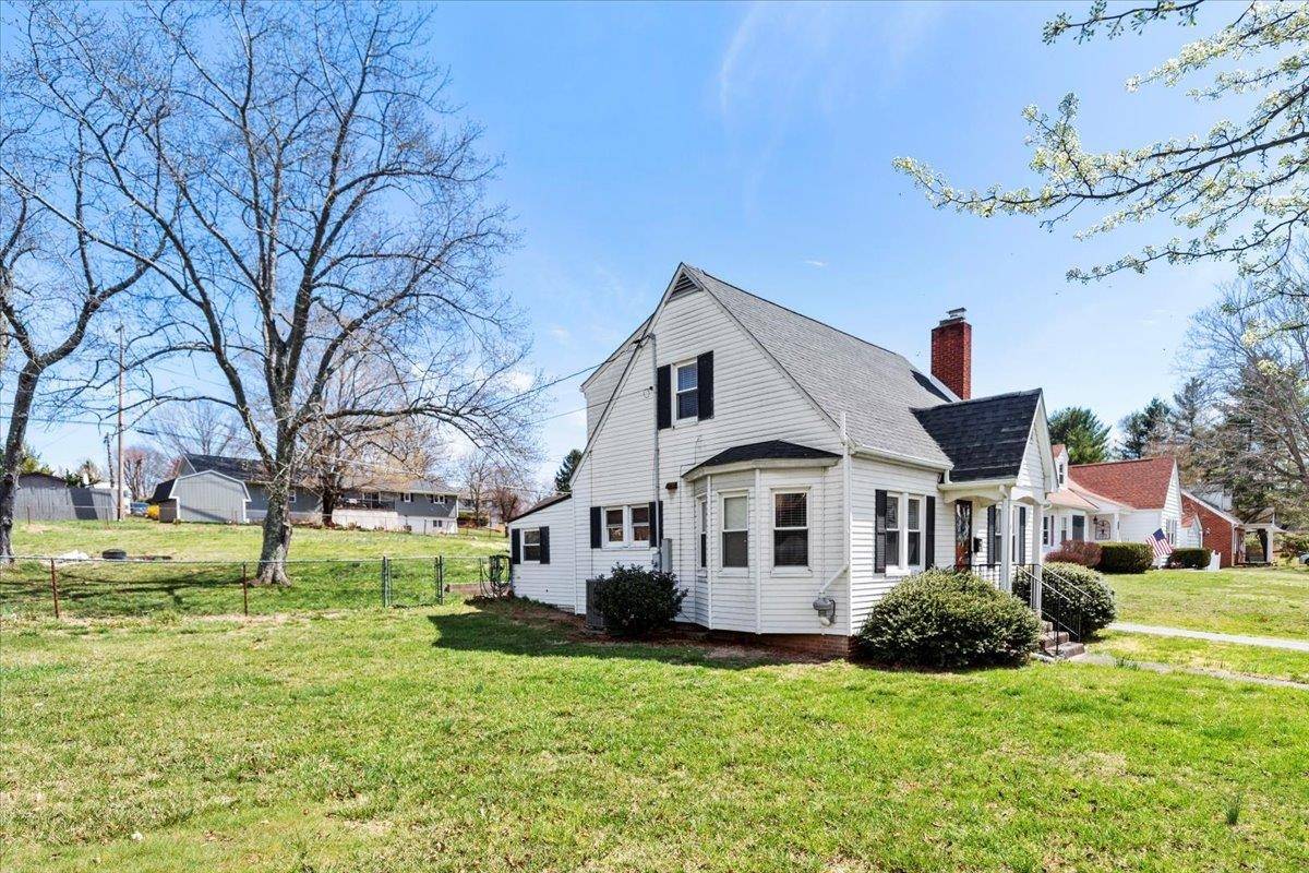 Pearisburg, VA 24134,410 Horsley DR