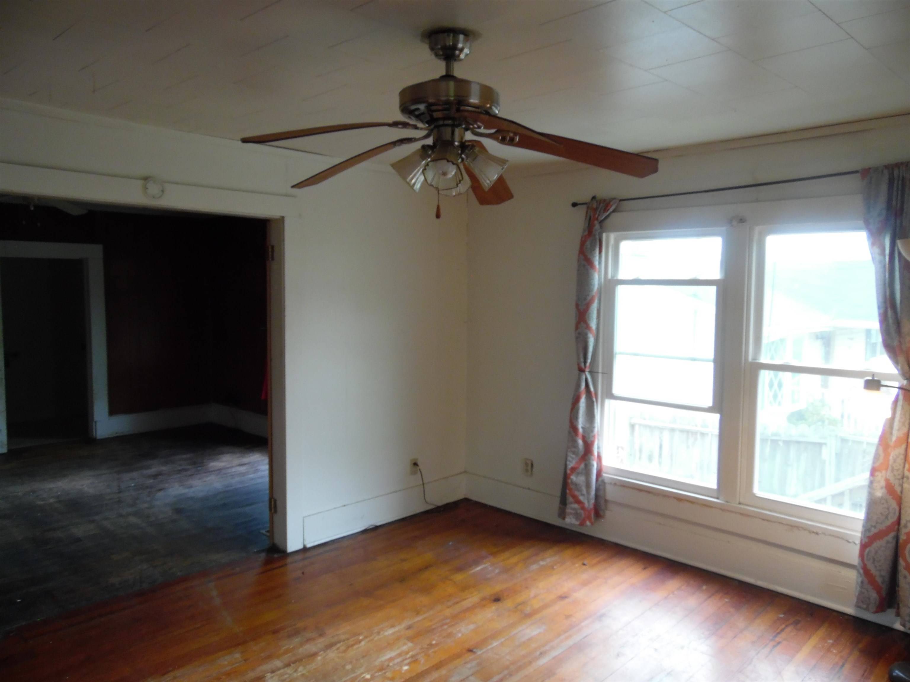 Pulaski, VA 24301,820 Martin AVE