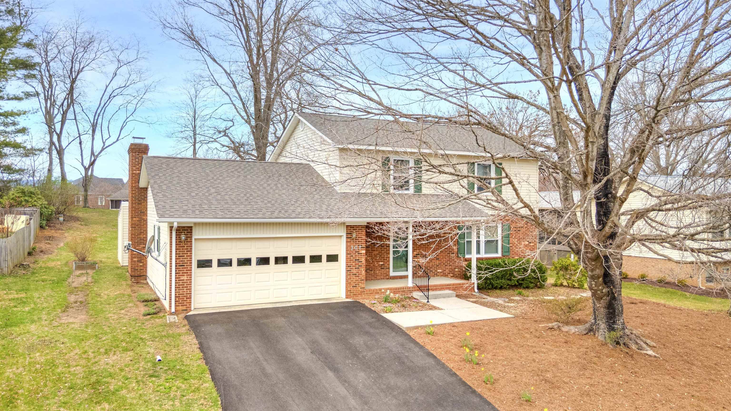 Blacksburg, VA 24060,307 Woodbine DR