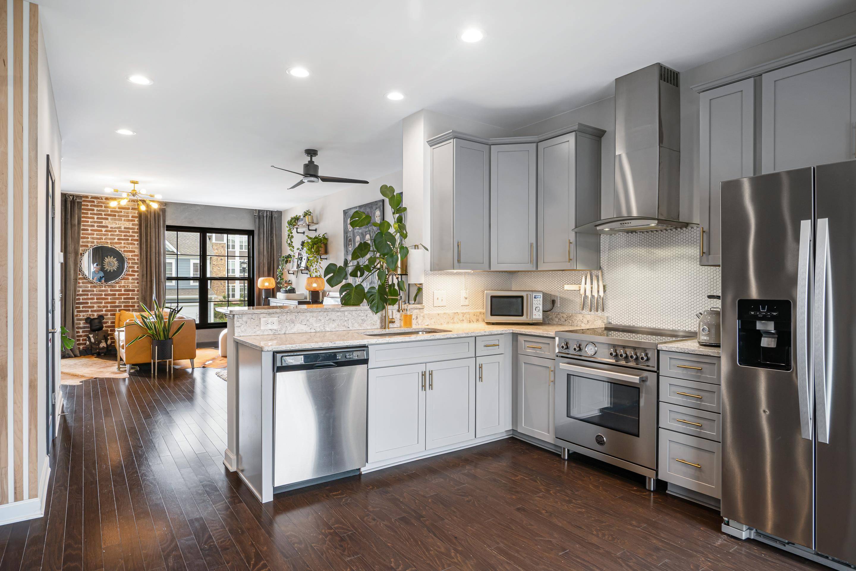 Christiansburg, VA 24073,160 Hamilton Avenue NW
