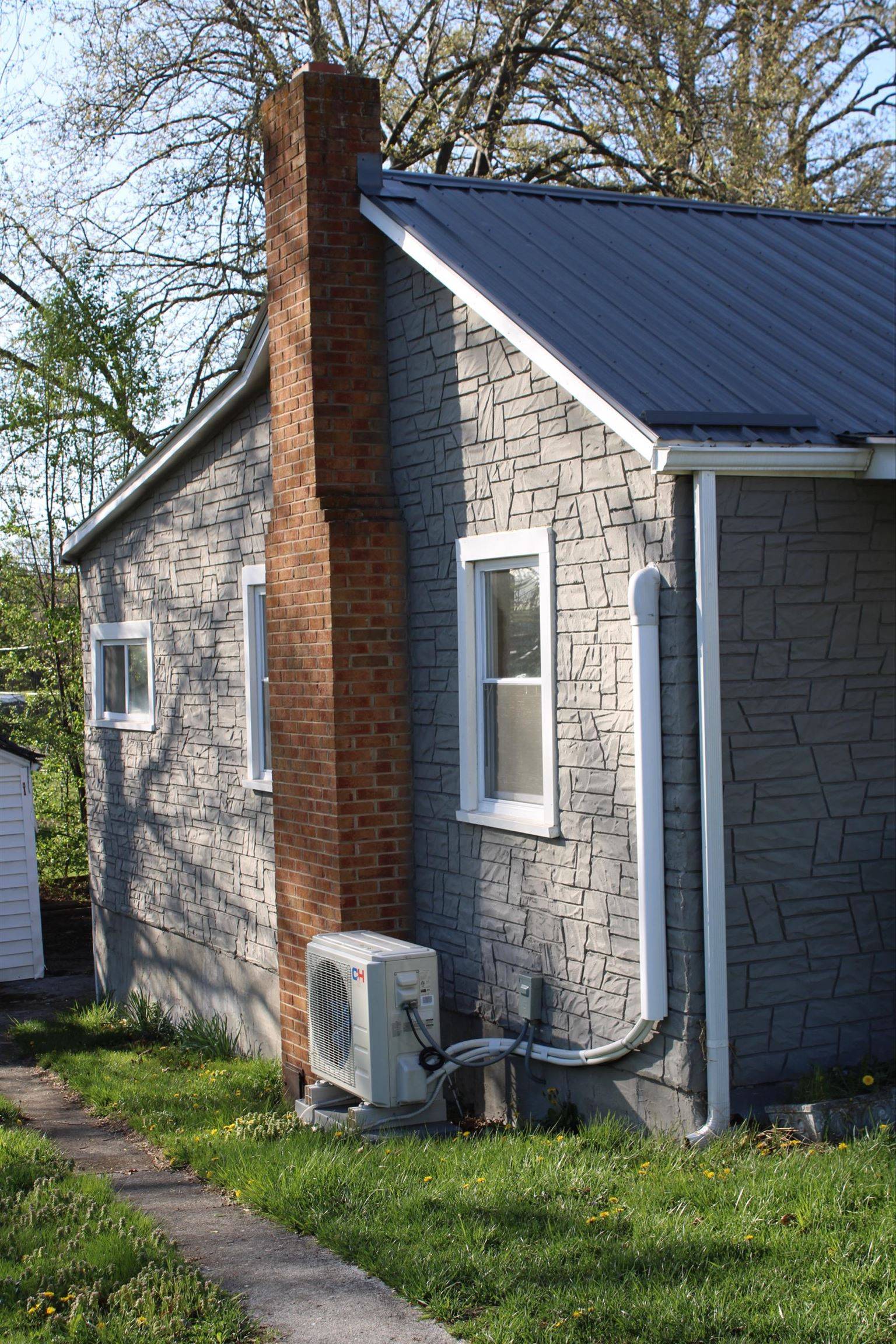 Dublin, VA 24084,113 High ST