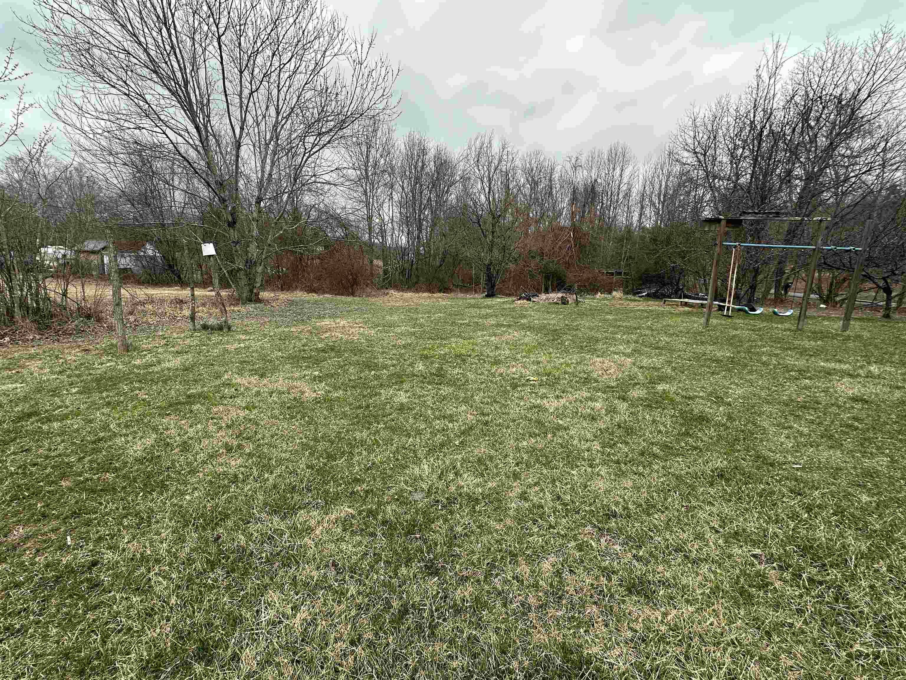 Pulaski, VA 24301,3857 Cruise DR