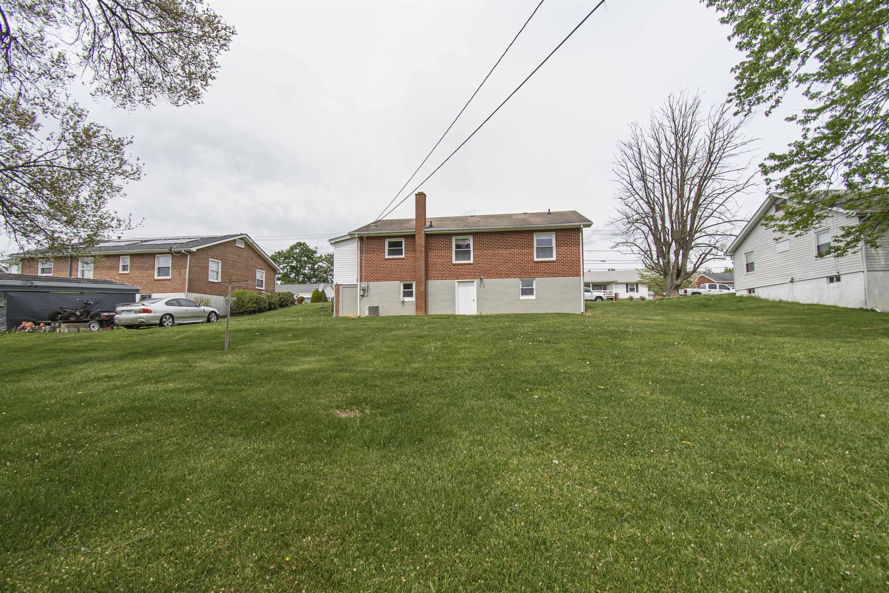 Dublin, VA 24084,716 Maple ST