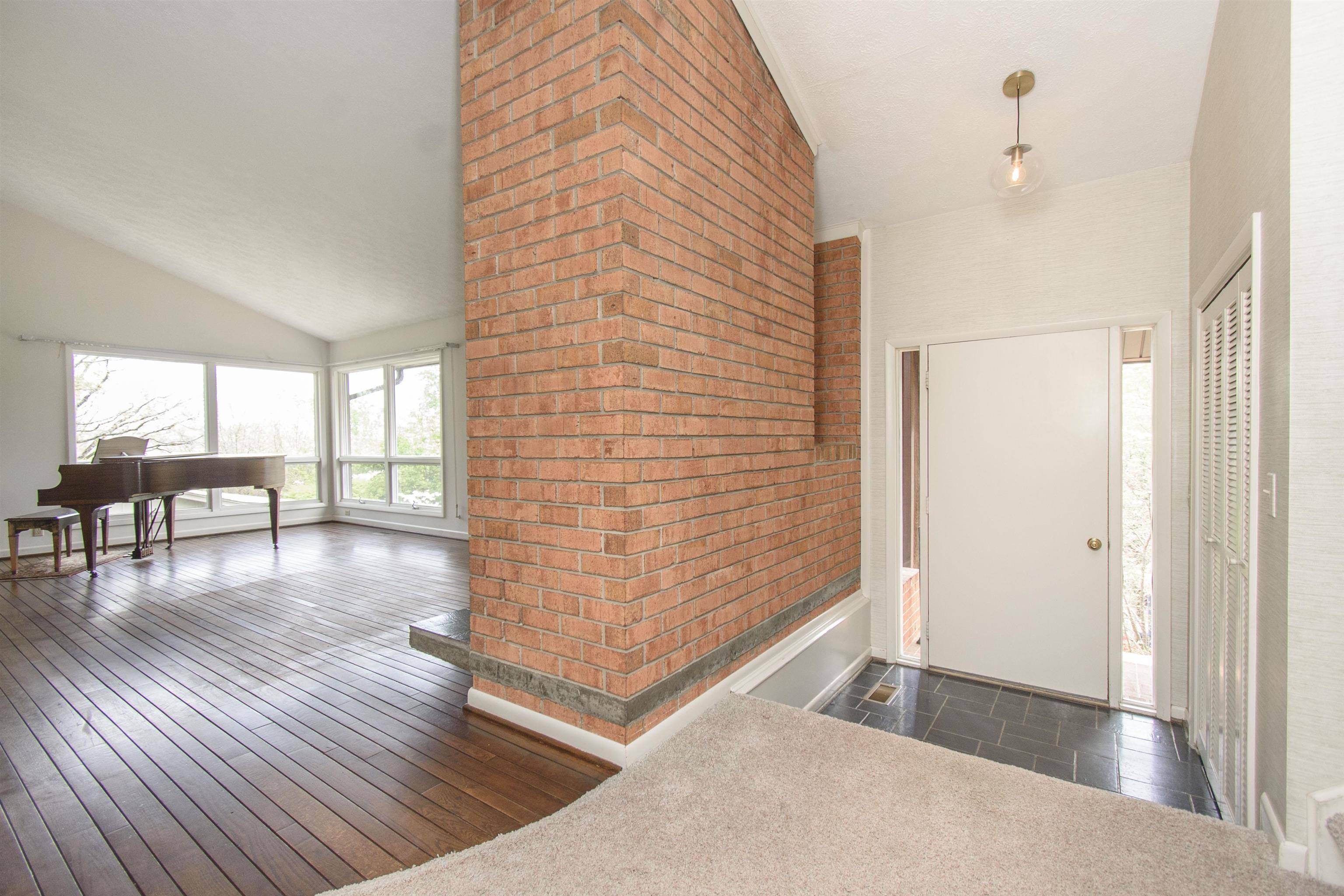 Blacksburg, VA 24060,1409 Locust AVE