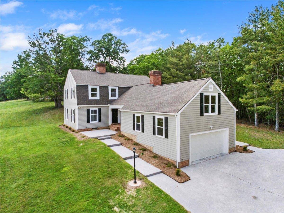 Radford, VA 24141,115 Charmont DR