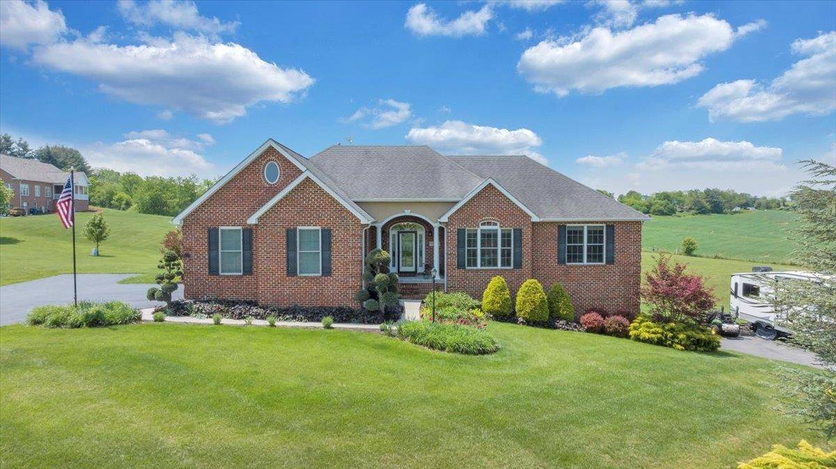 Christiansburg, VA 24073,2335 Lake Vista DR