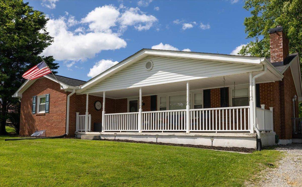 Christiansburg, VA 24073,80 ALTA CT