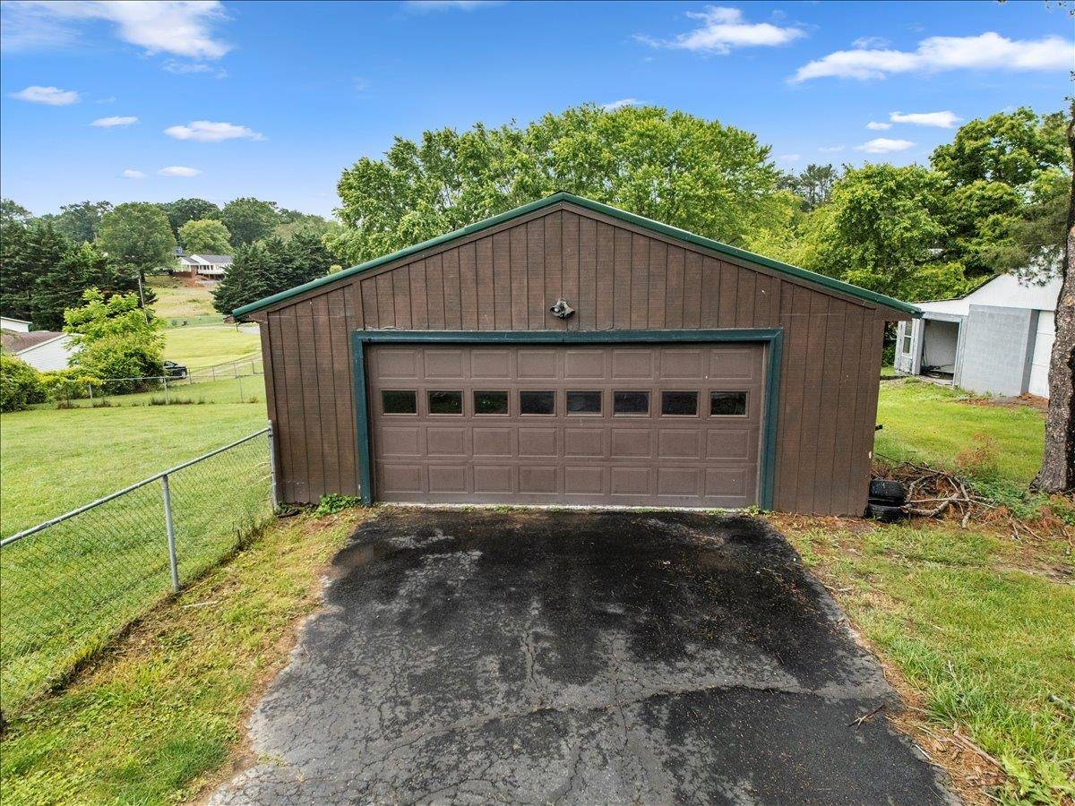 Dublin, VA 24084,5187 FAIR ACRES ST
