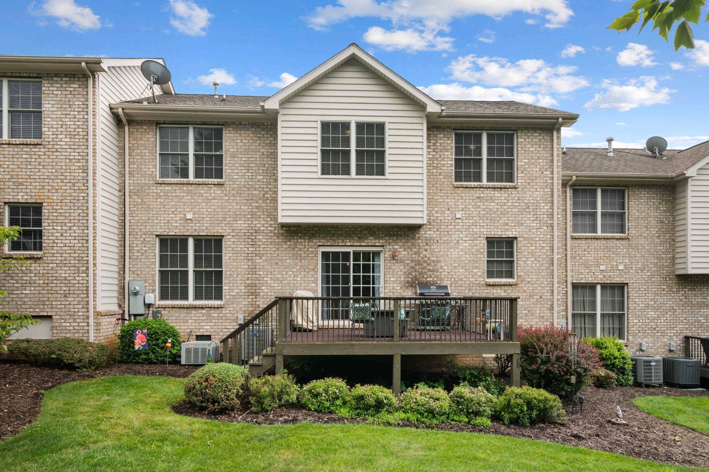 Radford, VA 24141,6714 BAY HILL CT