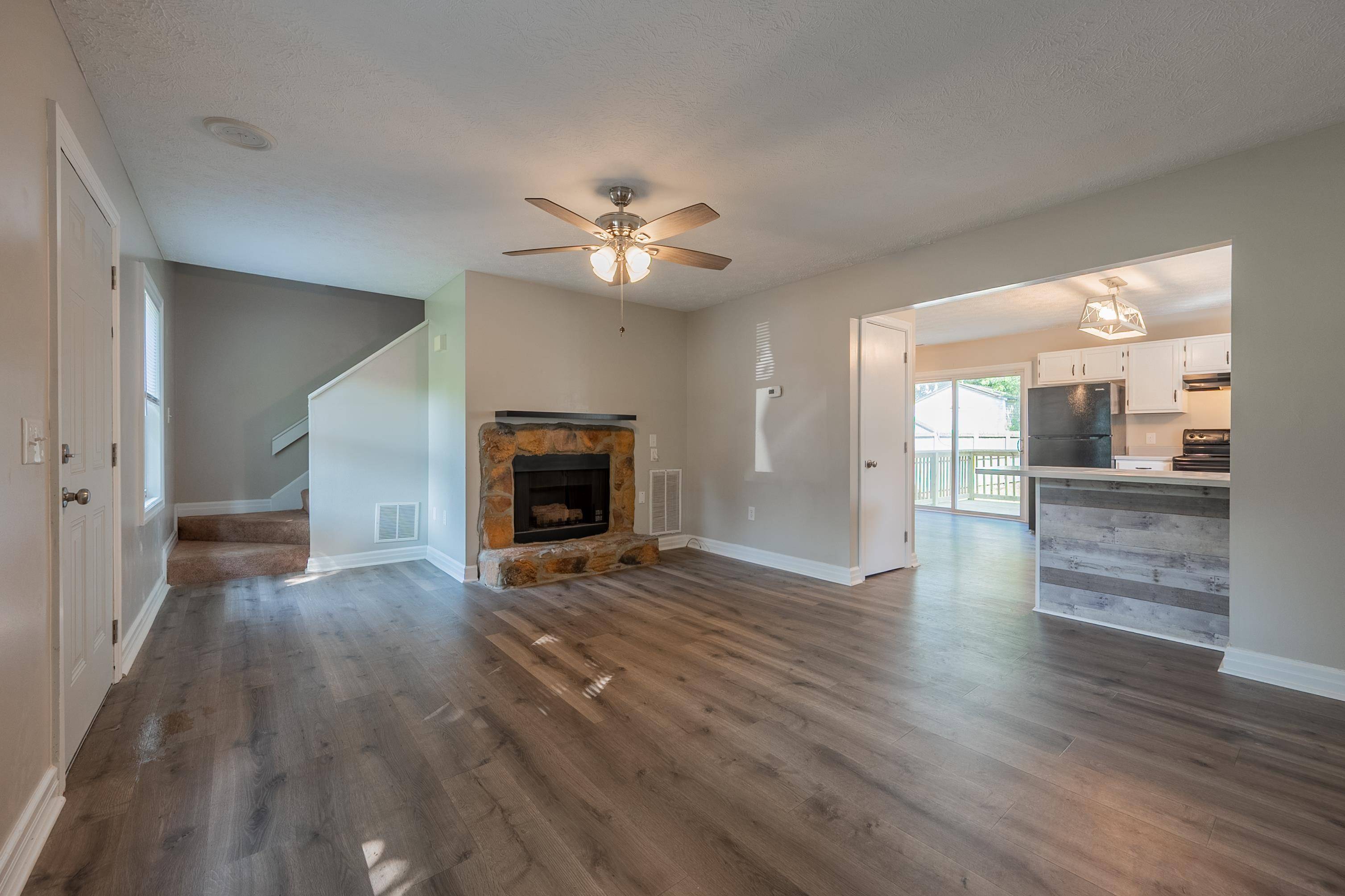 Christiansburg, VA 24073,375 WARREN ST