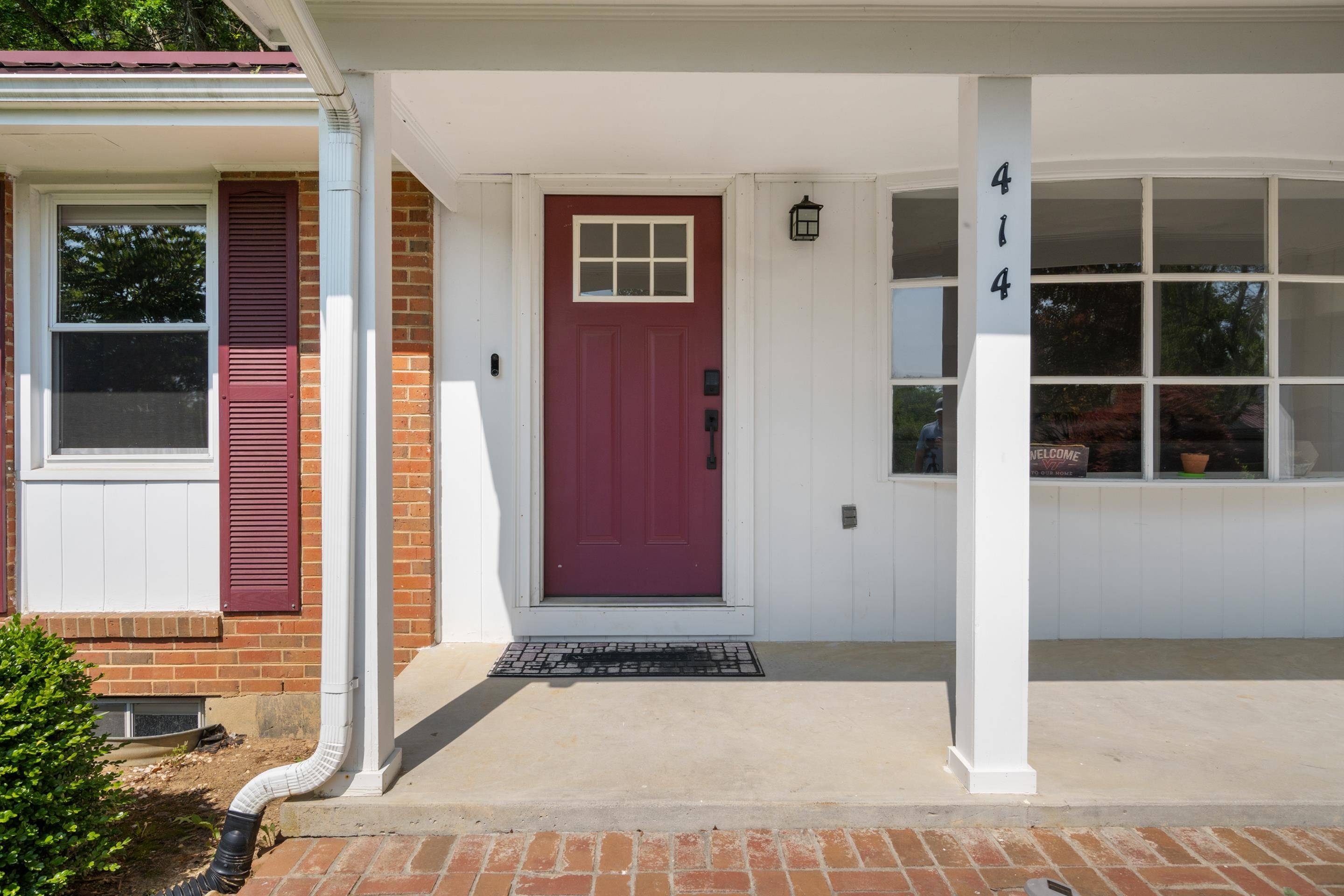 Blacksburg, VA 24060,414 STONEGATE DR