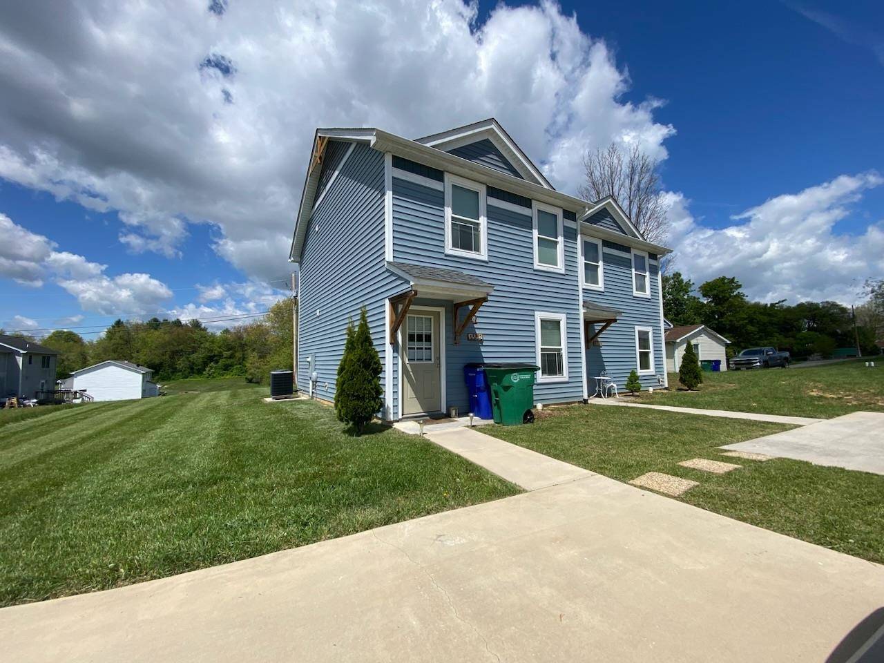 Christiansburg, VA 24073,1532 Lee ST