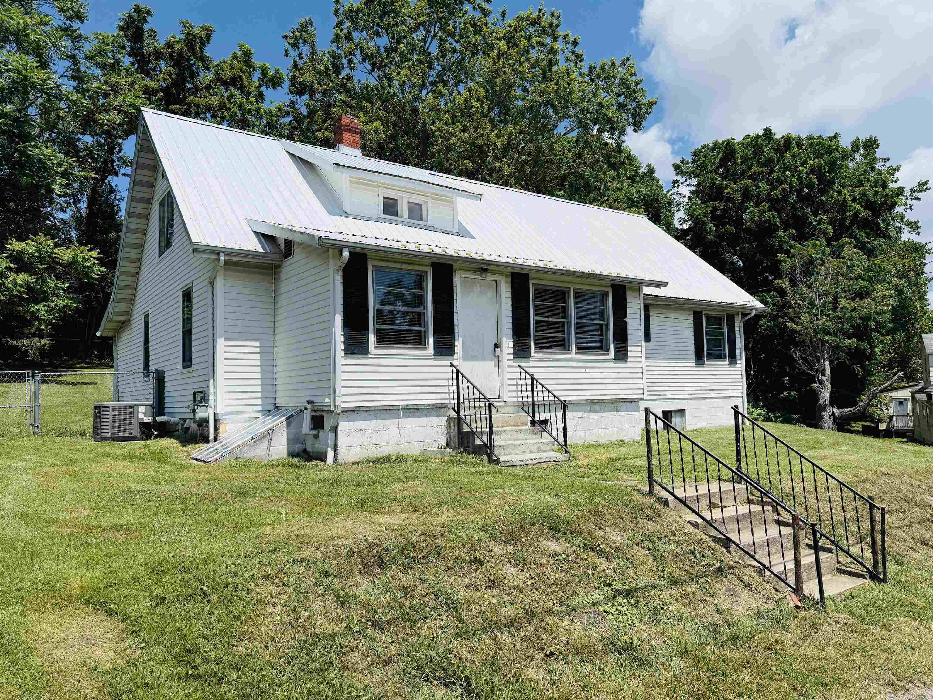 Blacksburg, VA 24060,405 WILSON AVE
