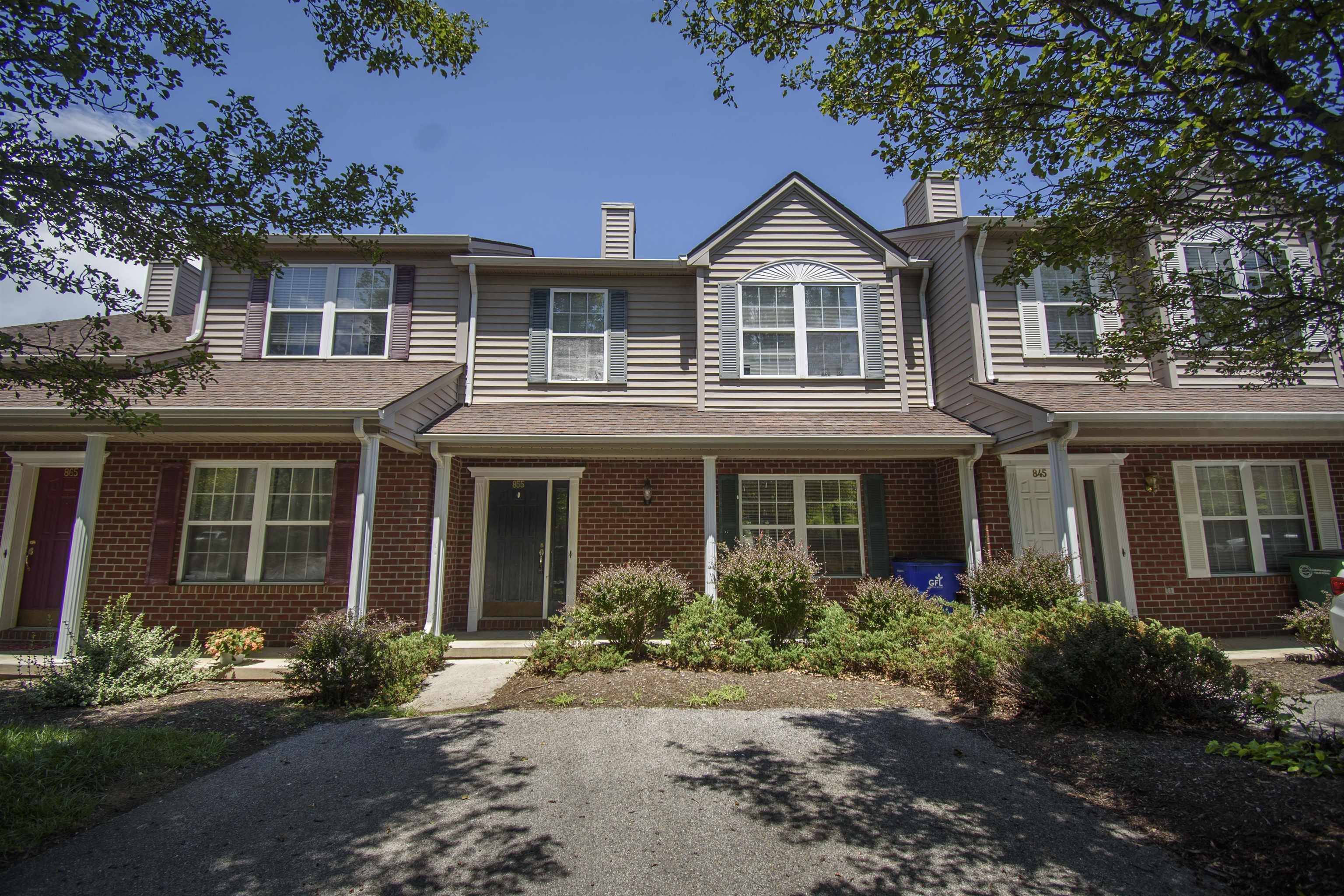 Christiansburg, VA 24073,855 OAK TREE BLVD