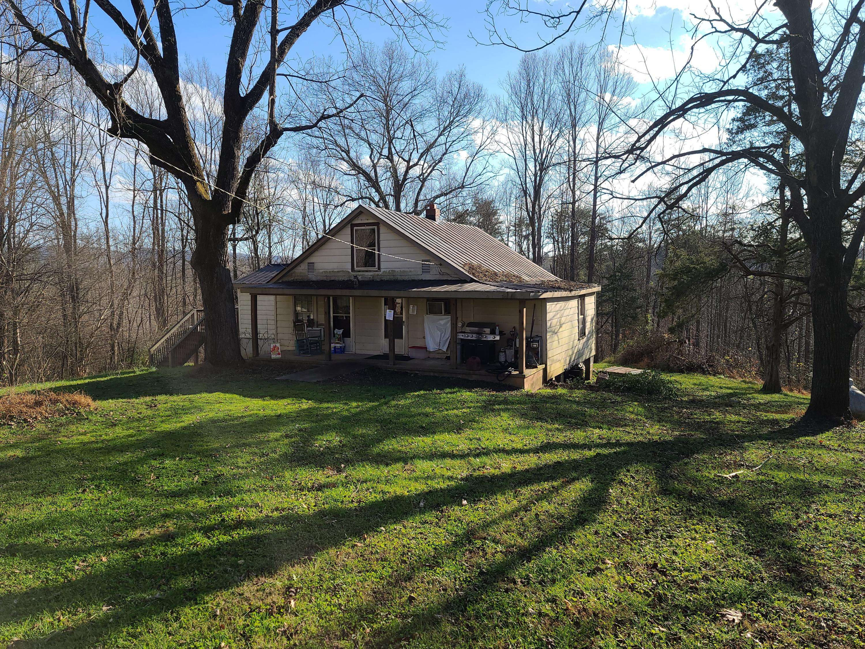 Rocky Mount, VA 24151,143 Sandstone LN