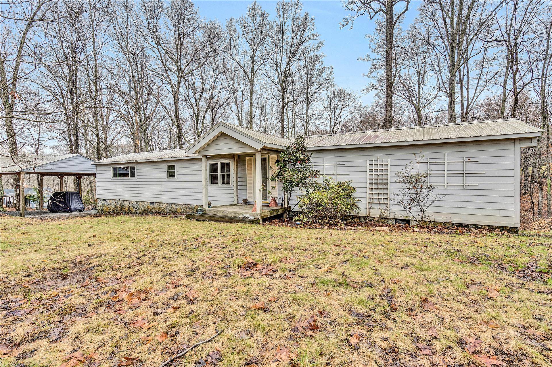 Moneta, VA 24121,110 Whisper Knoll DR