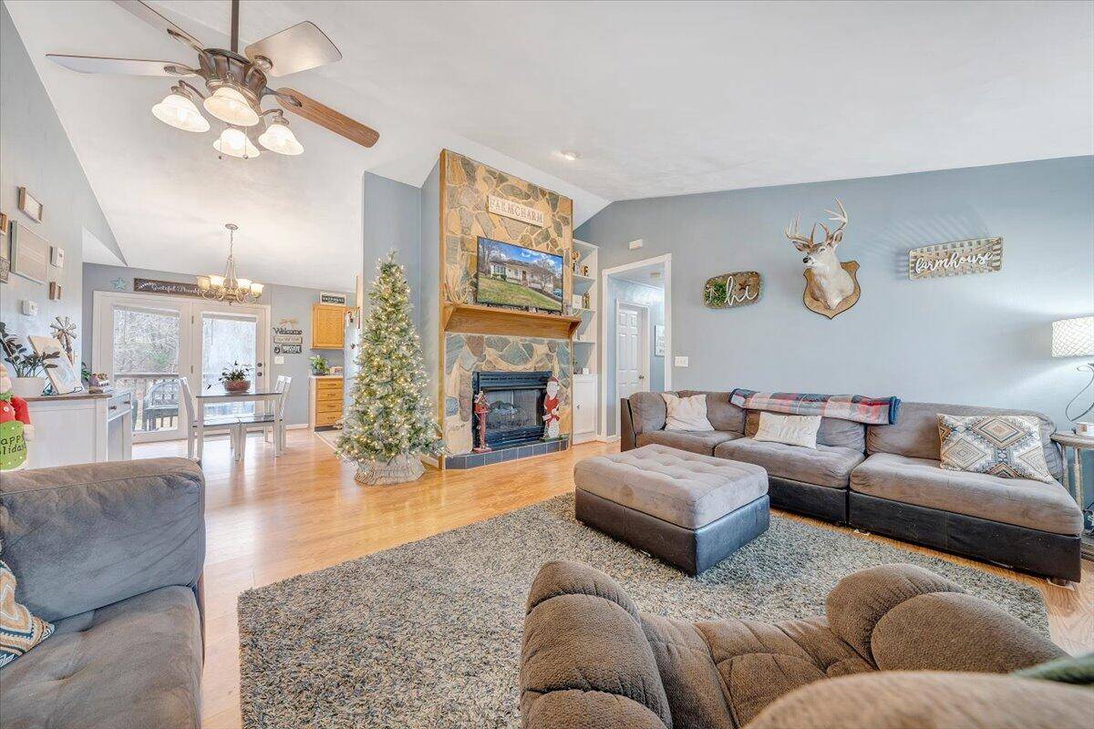 Rocky Mount, VA 24151,195 Little Mountain CIR