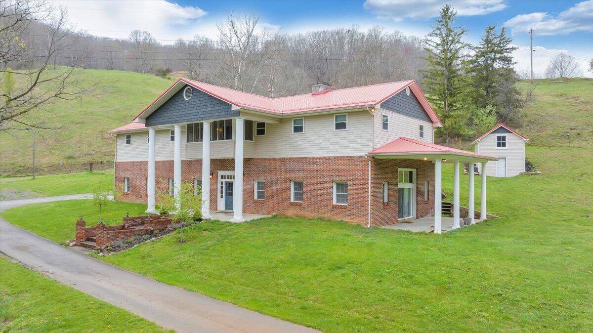 Bastian, VA 24314,7415 Clear Fork Creek RD