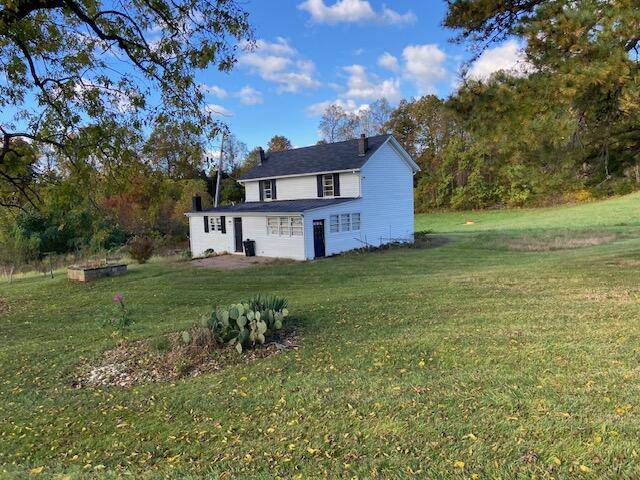 Glade Hill, VA 24092,1000 Greenhouse RD