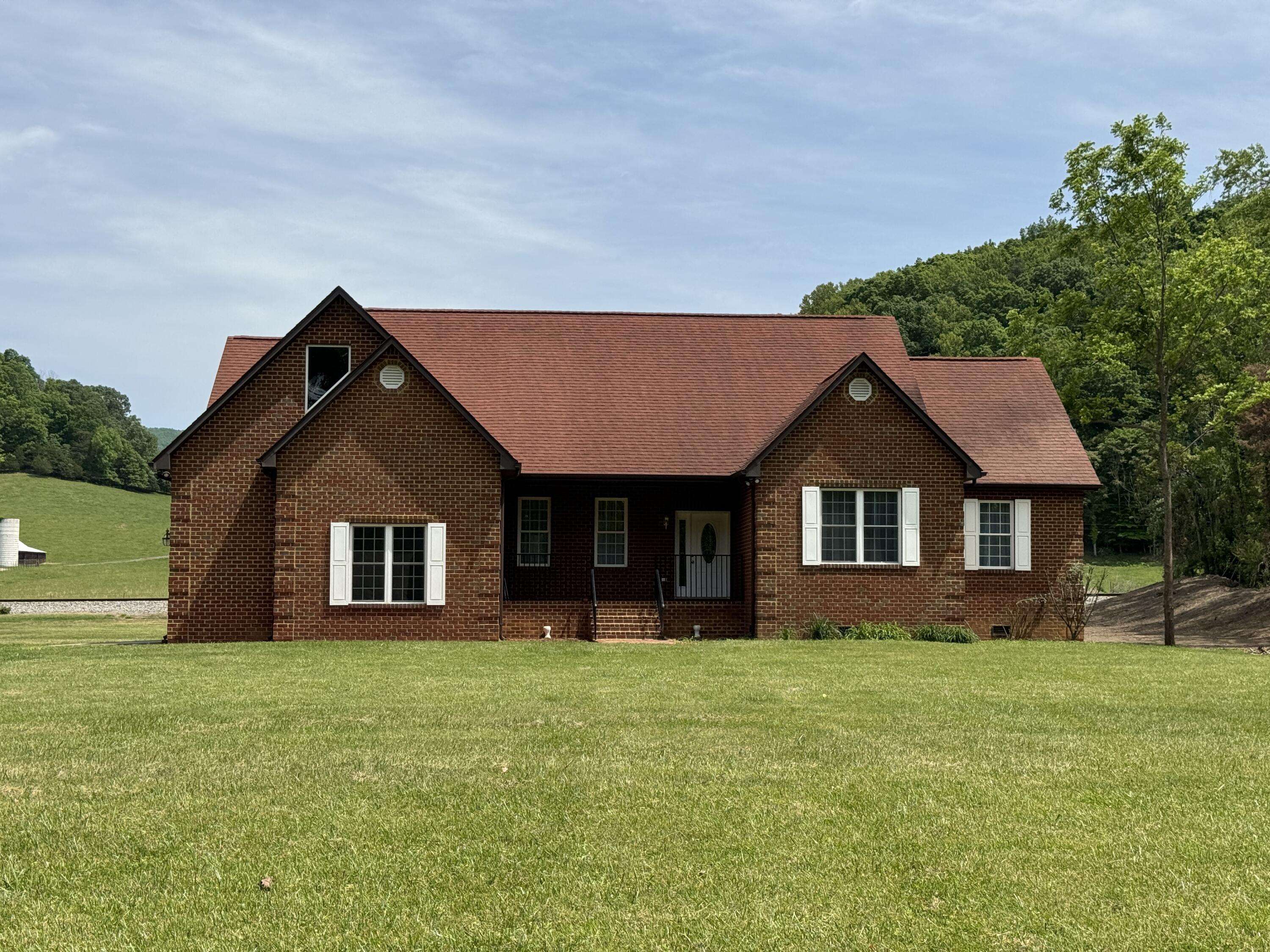 Buchanan, VA 24066,3772 Lithia RD