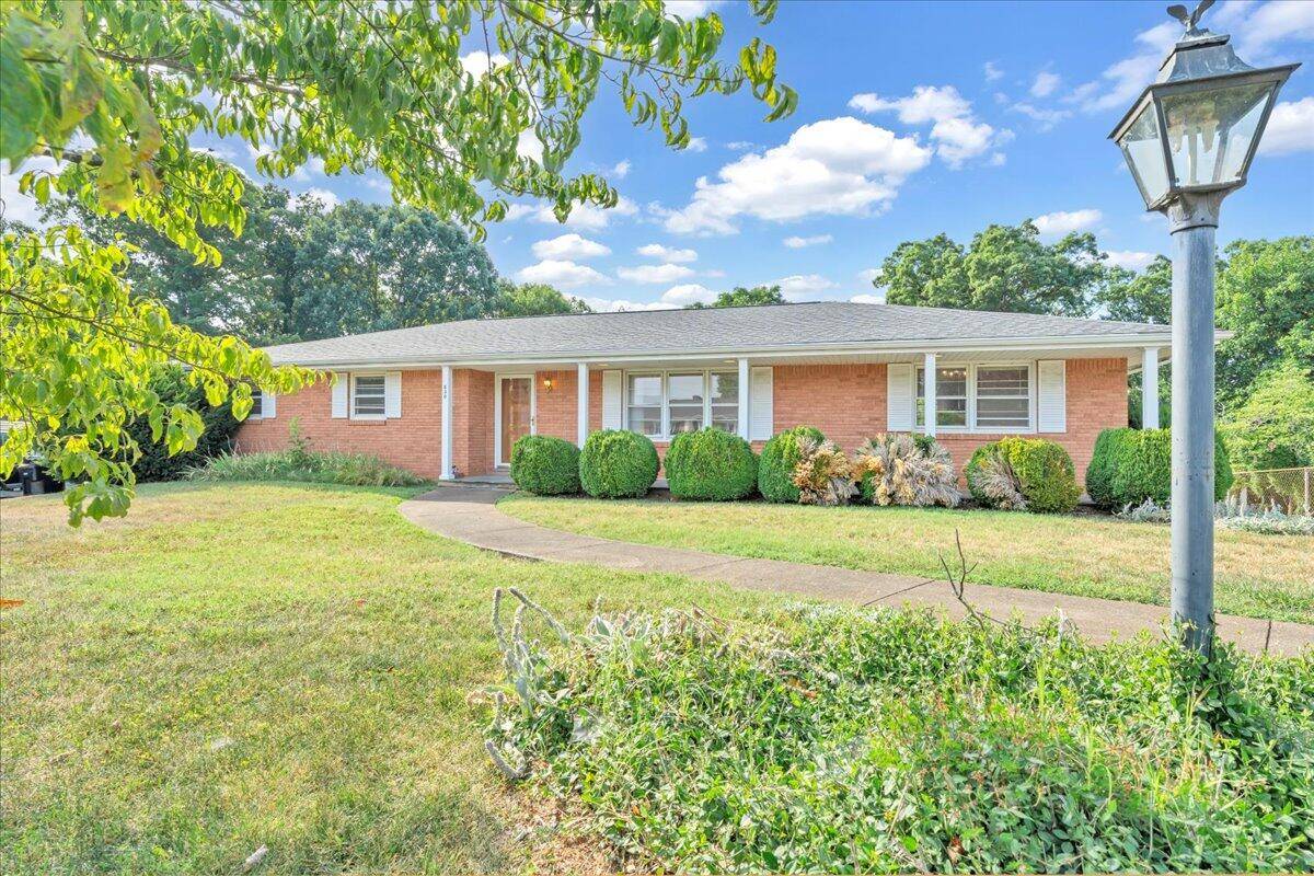 Roanoke, VA 24019,830 Dexter RD