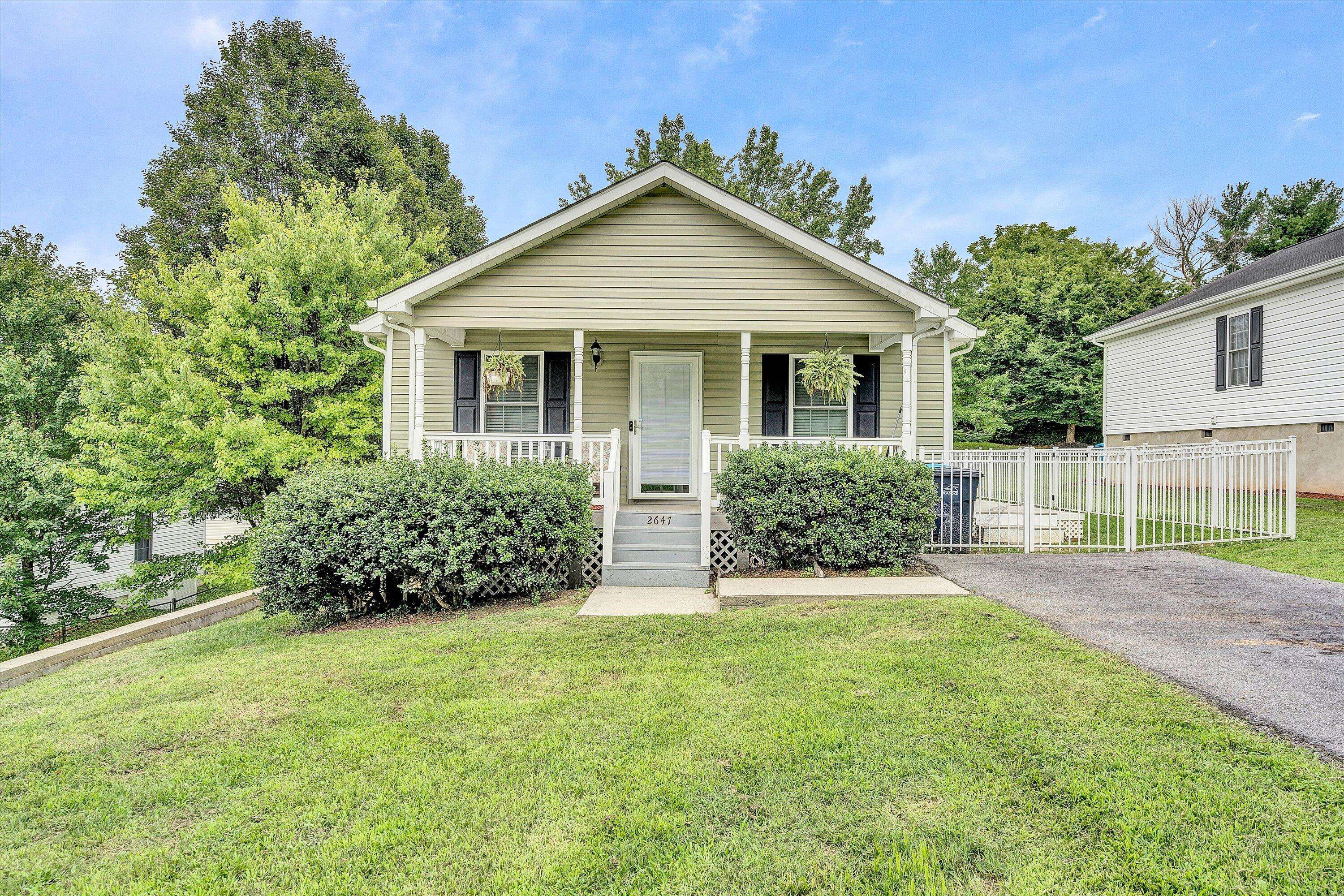Roanoke, VA 24012,2647 Belle AVE