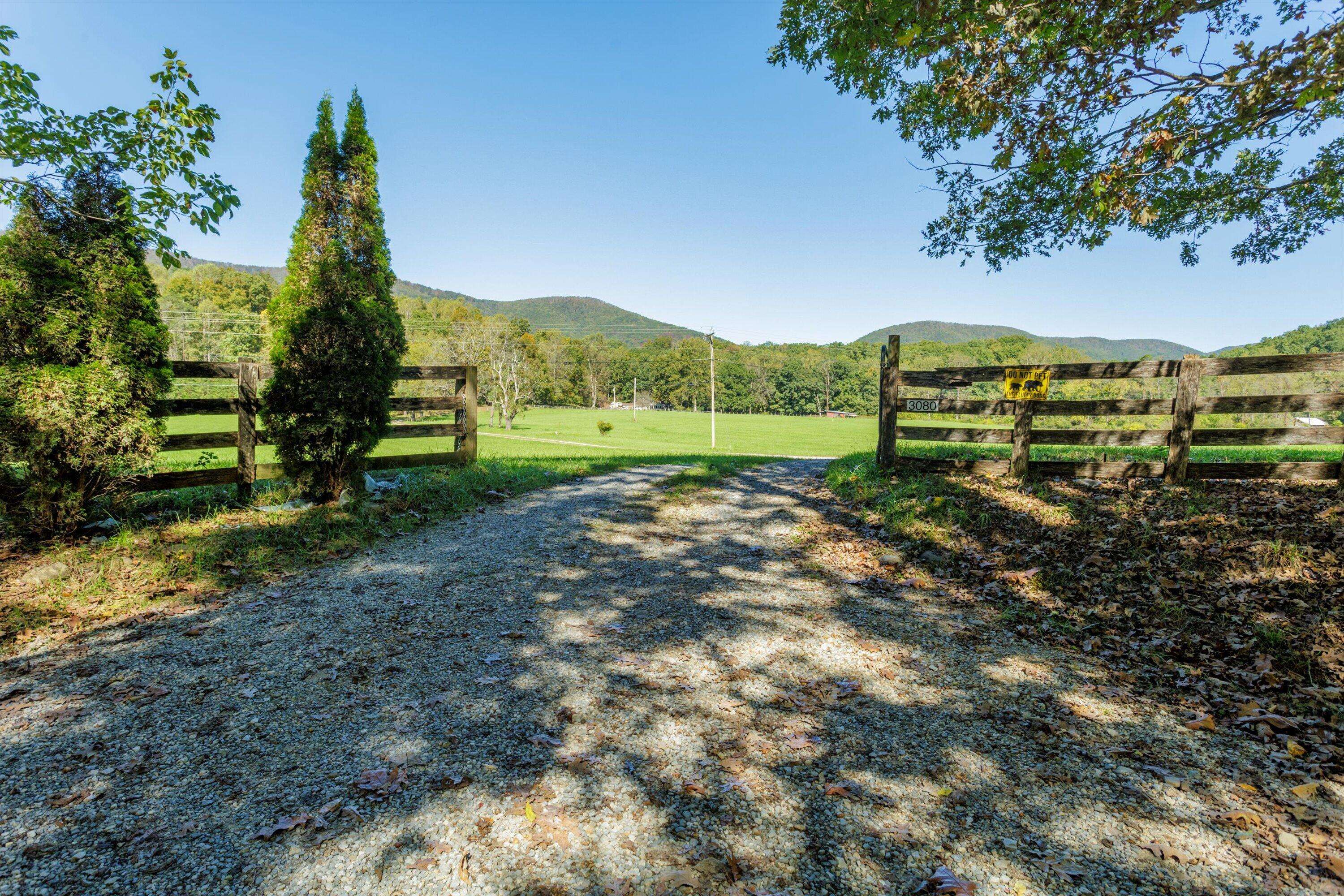 Troutville, VA 24175,0 HAYMAKERTOWN RD