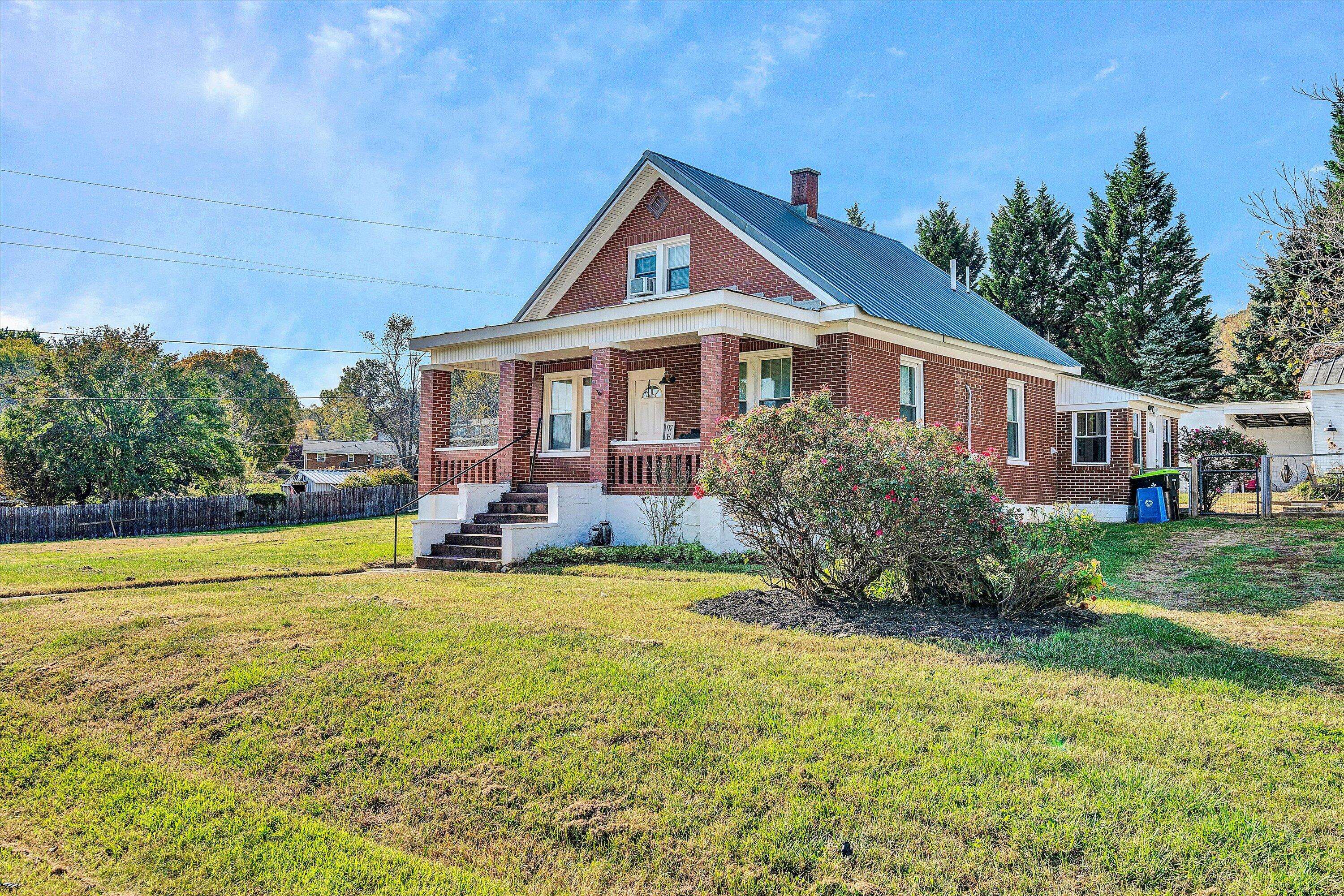 Blue Ridge, VA 24064,65 Hillcrest ST