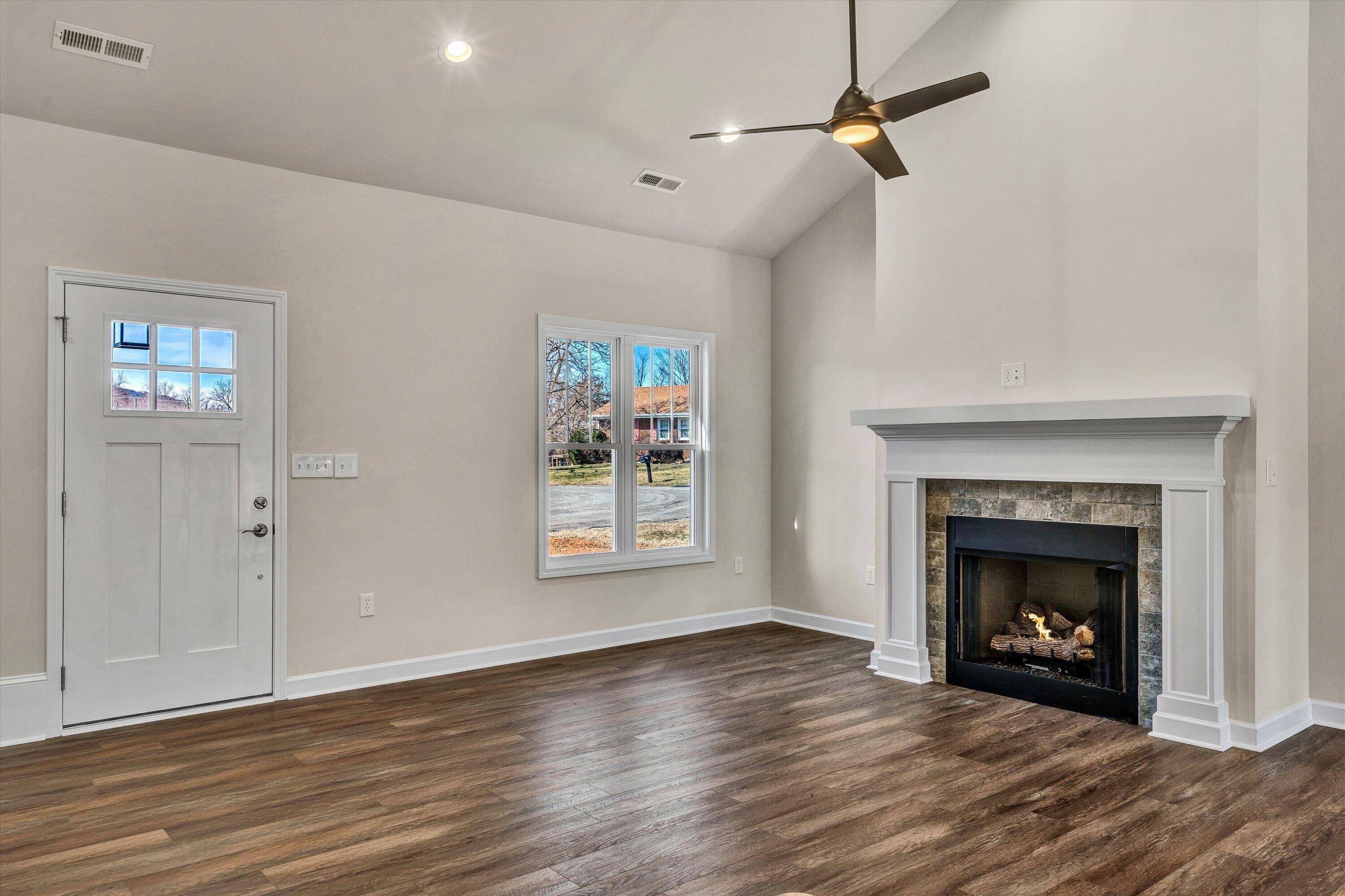 Salem, VA 24153,405 Decatur CIR