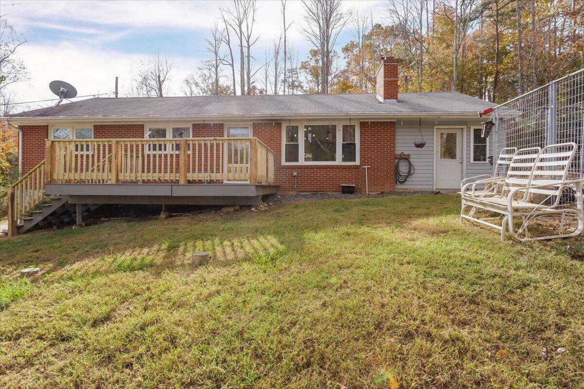 Vinton, VA 24179,1123 Butte LN