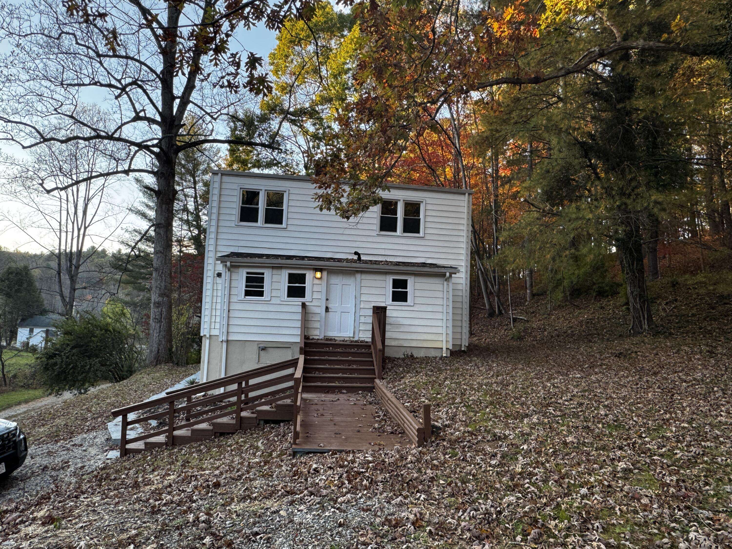 Boones Mill, VA 24065,7350 Shadow Hollow LN