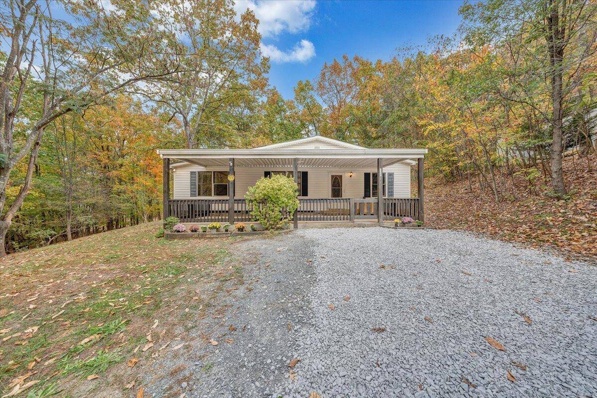 Huddleston, VA 24104,4422 Johnson Mountain RD