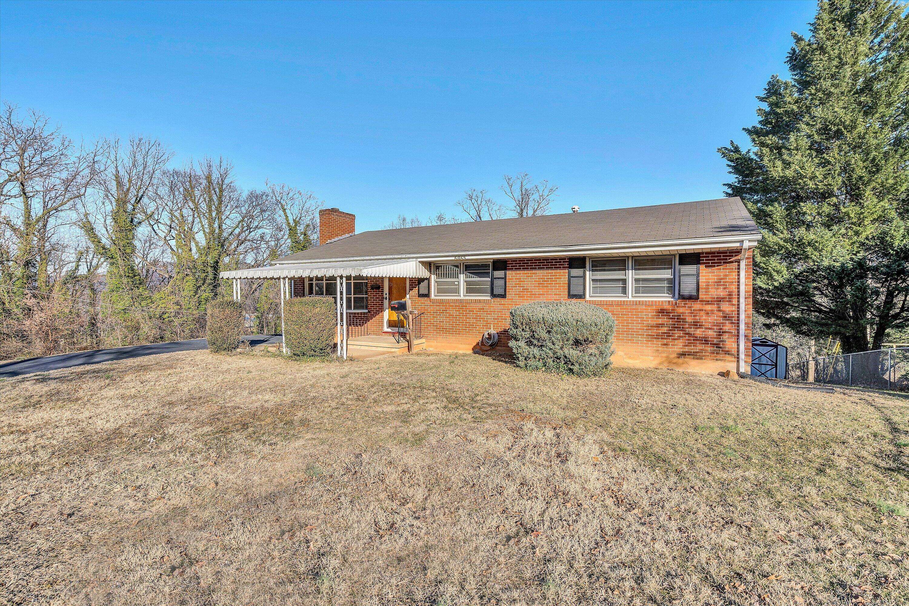 Roanoke, VA 24012,6065 Thornrose RD