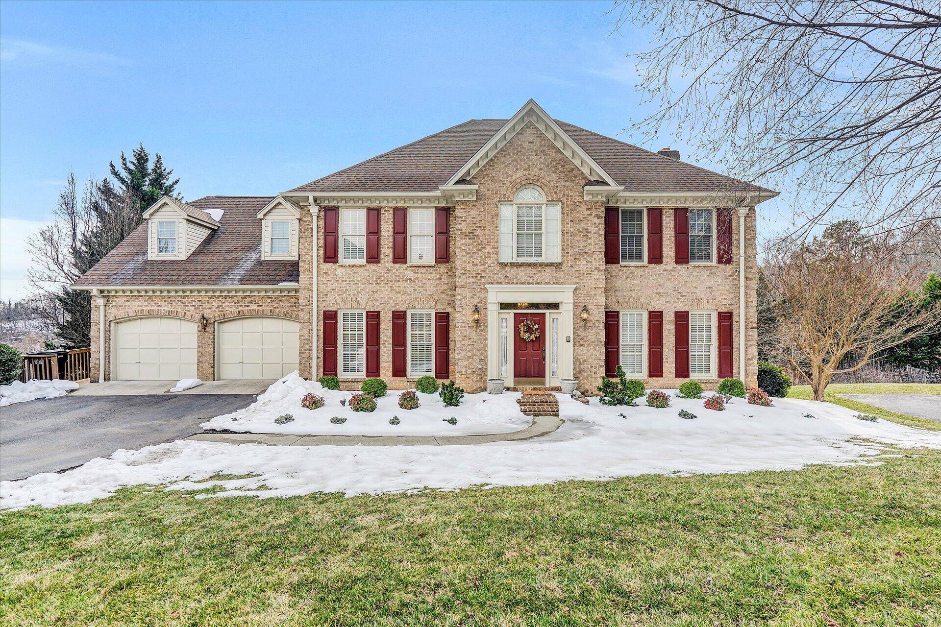 Roanoke, VA 24019,8322 Cardington DR