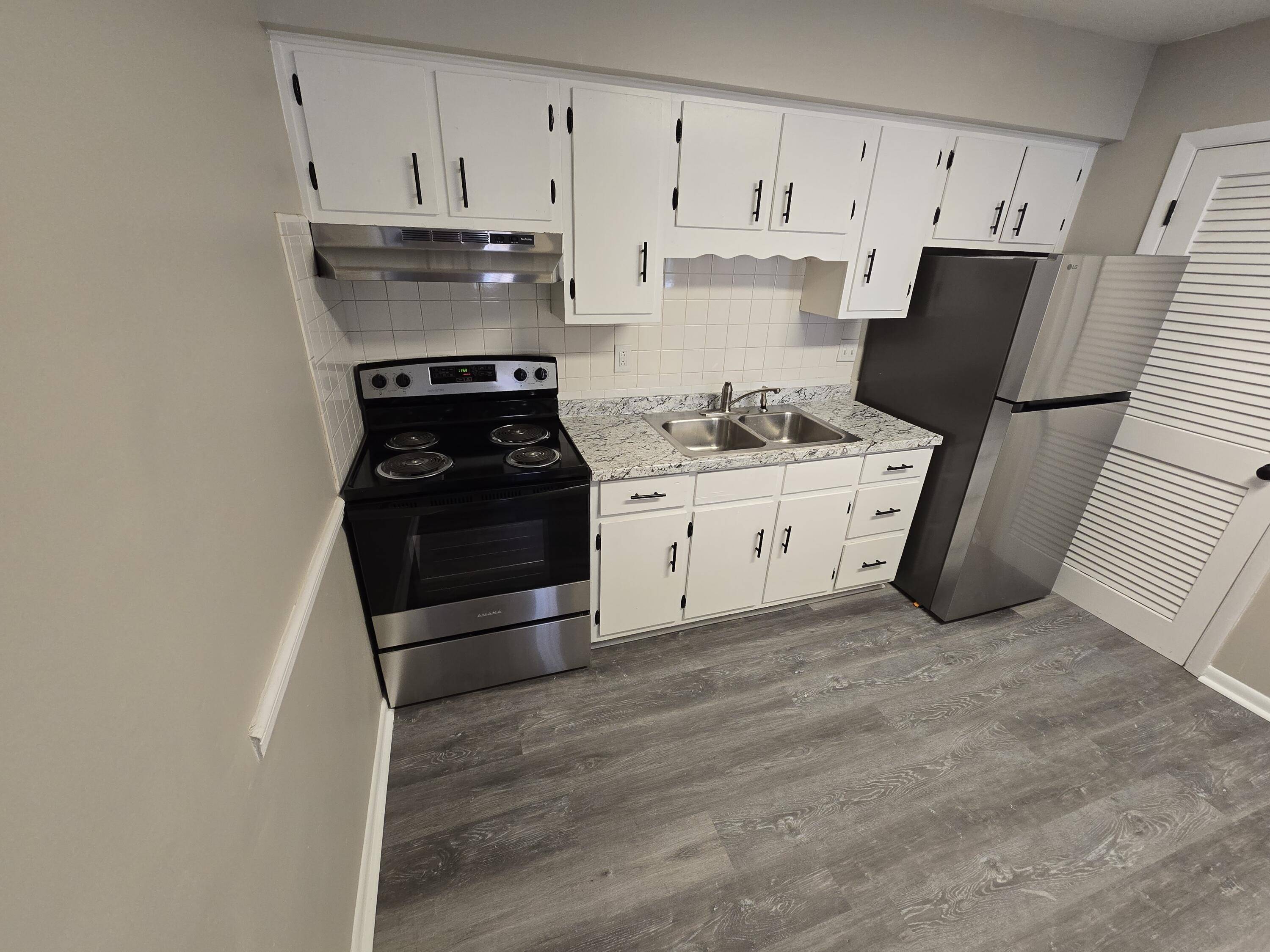 Roanoke, VA 24015,2641 Westover AVE Unit Apt 10