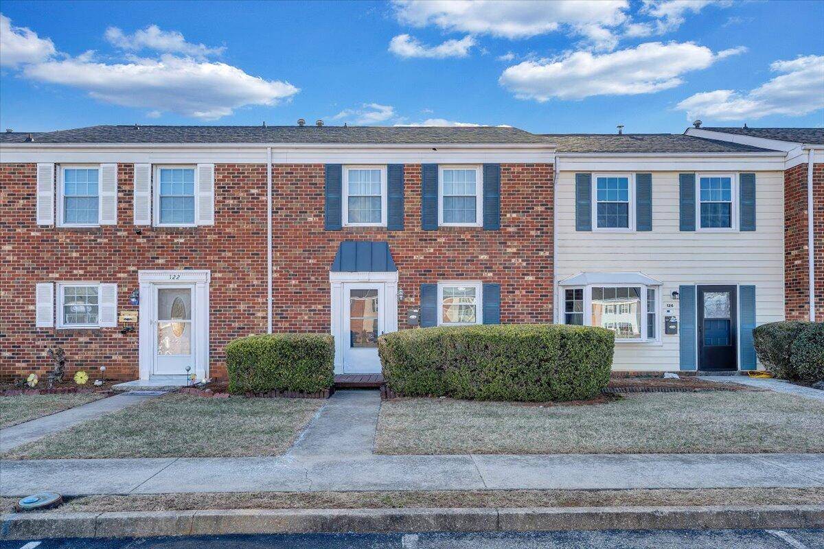 Vinton, VA 24179,124 Southampton DR