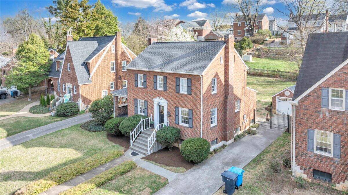 Roanoke, VA 24015,1656 Brandon AVE