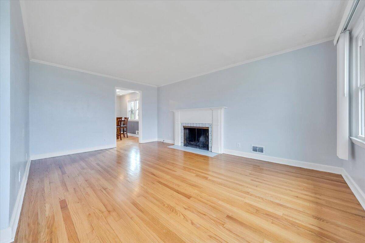 Pulaski, VA 24301,1401 Grove DR