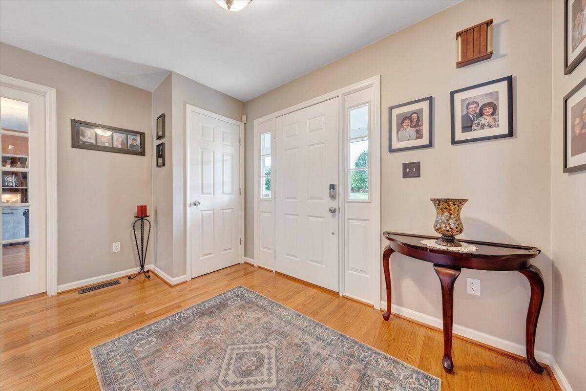 Roanoke, VA 24019,547 Highland DR