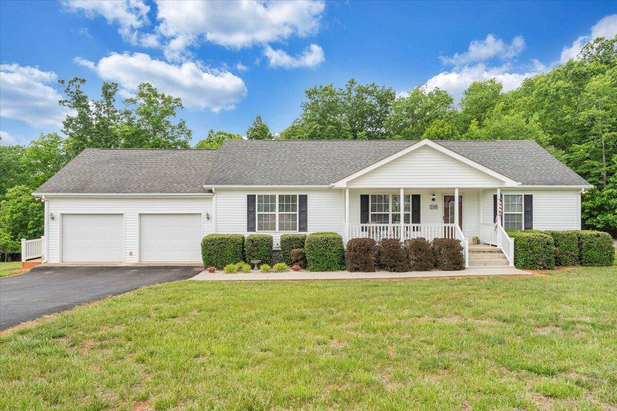 Moneta, VA 24121,1169 Cinnamon Ridge RD