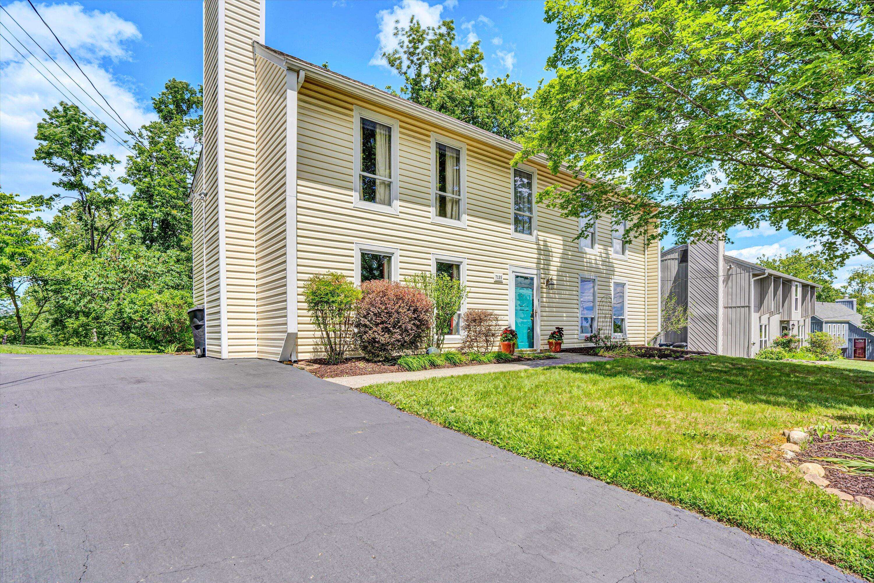 Roanoke, VA 24019,7135 Deerwood RD