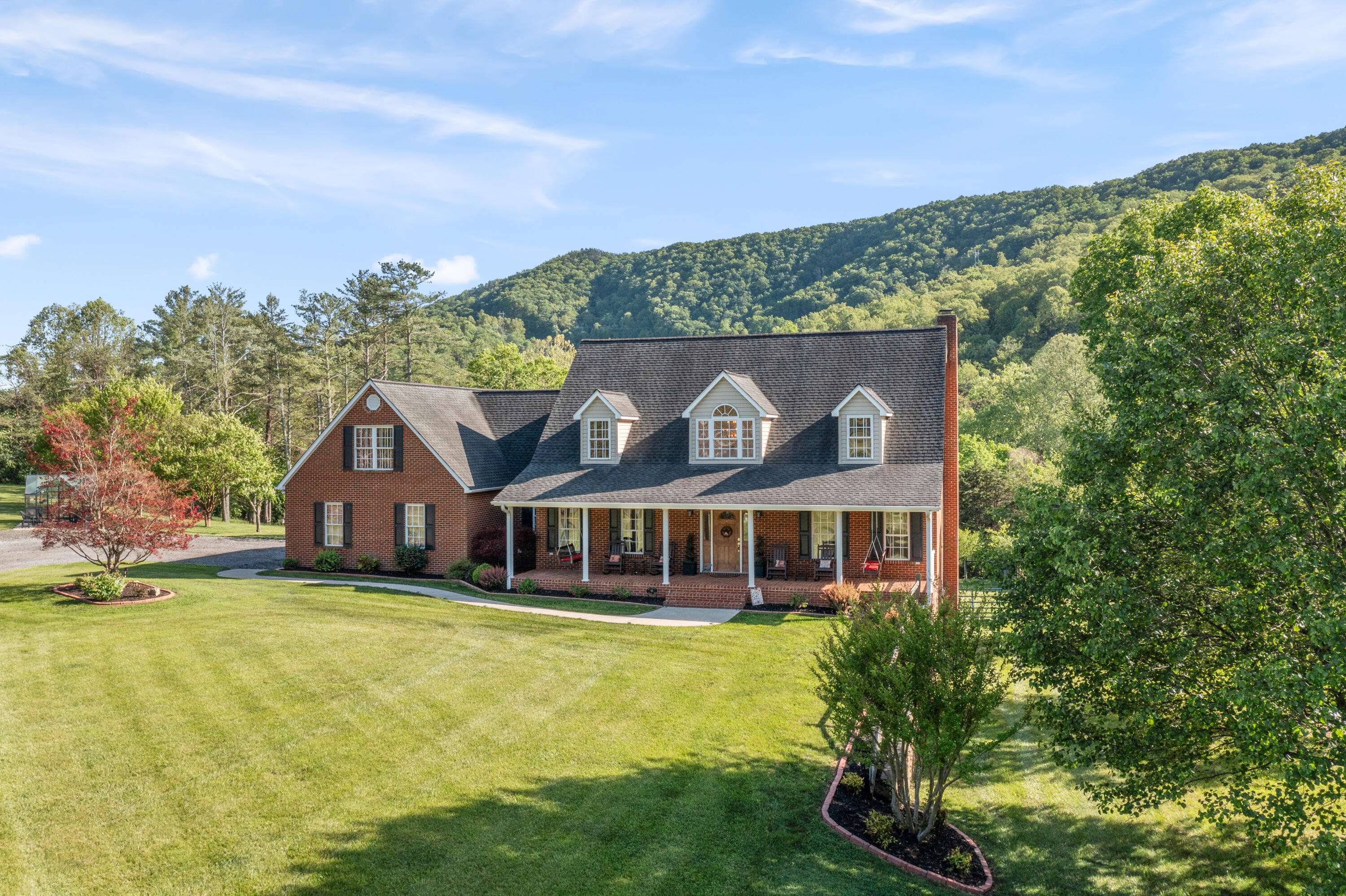 Daleville, VA 24083,93 Woody WAY