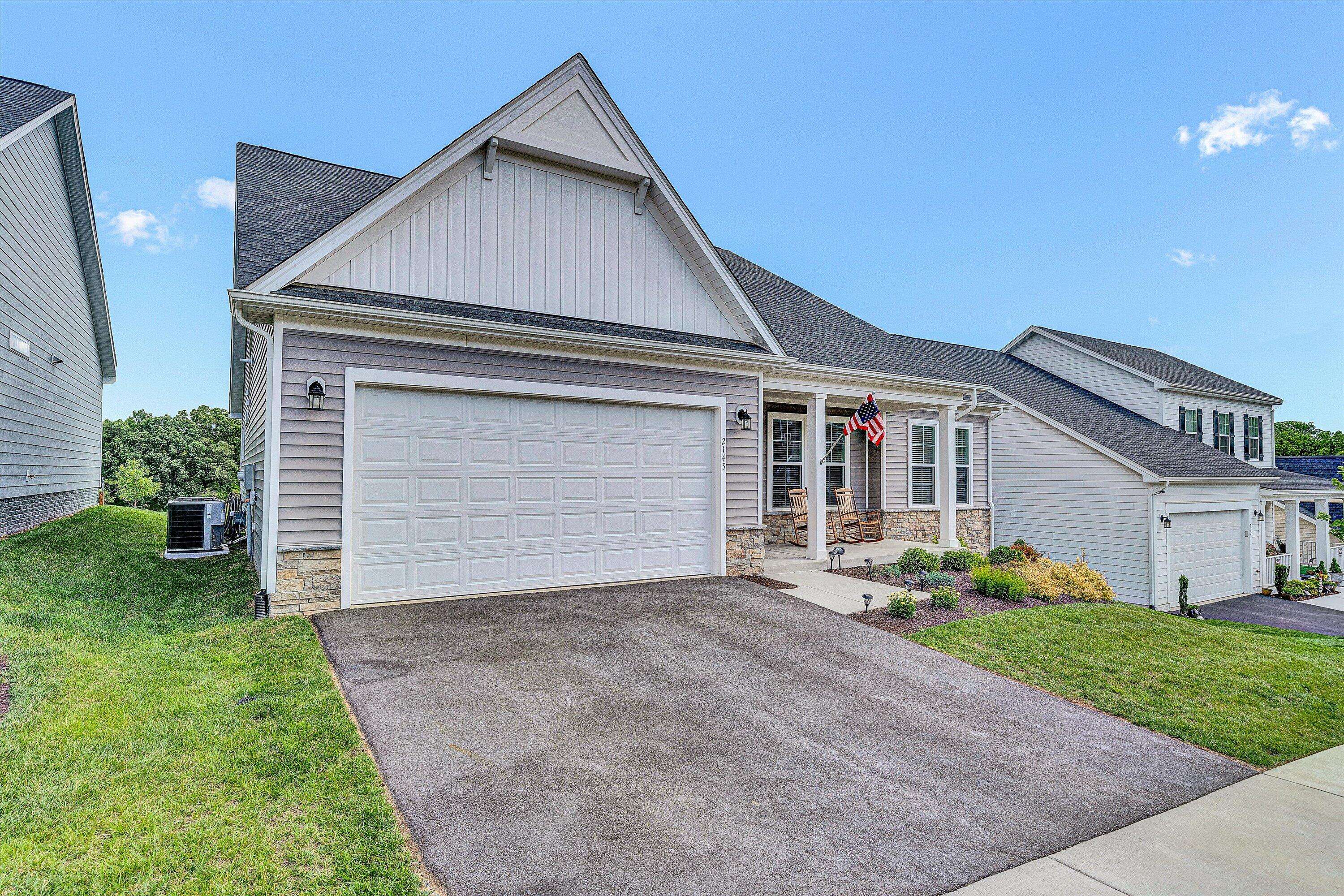 Roanoke, VA 24012,2145 Kings Walk DR
