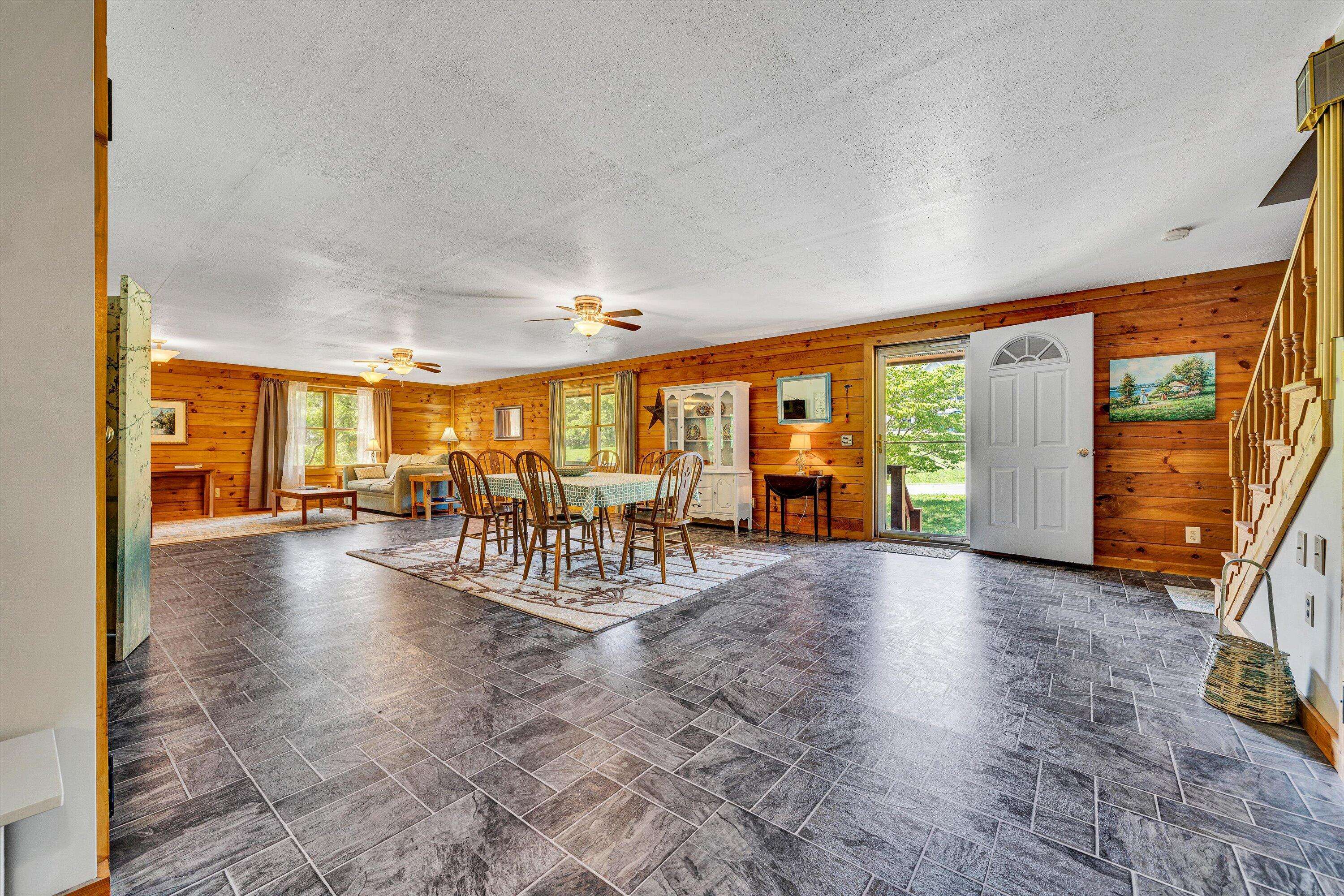 Moneta, VA 24121,3680 Hales Ford RD