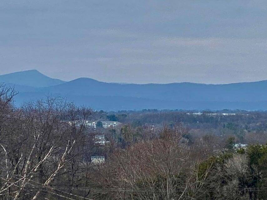Vinton, VA 24179,0 Breezewood CIR