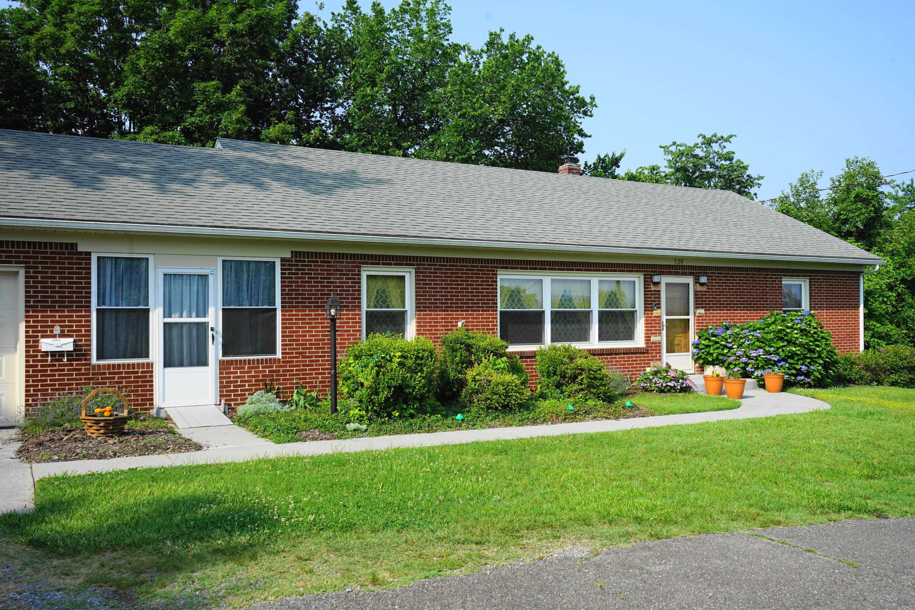 Vinton, VA 24179,520 S Poplar ST