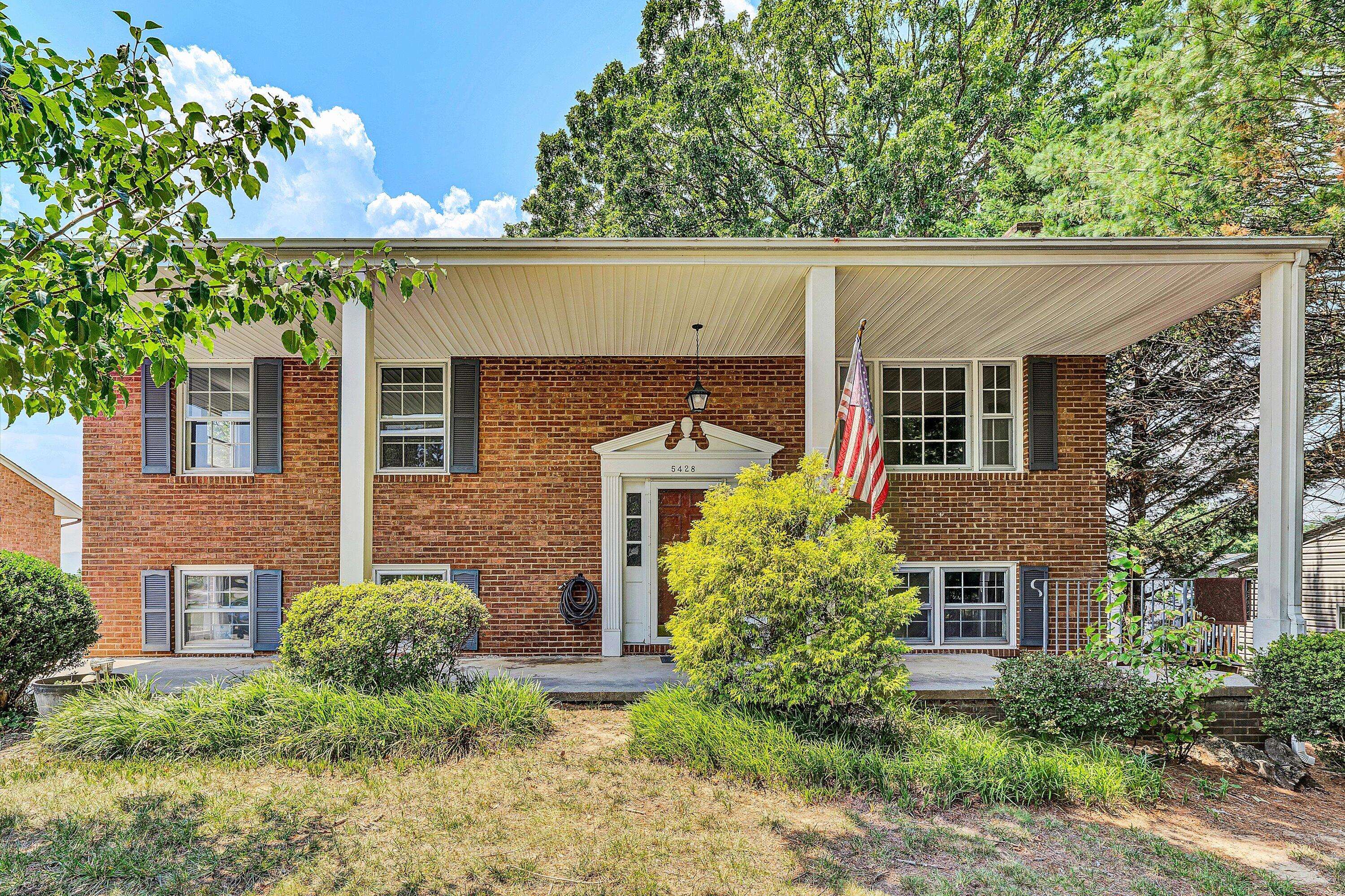 Roanoke, VA 24019,5428 Sweetfern DR