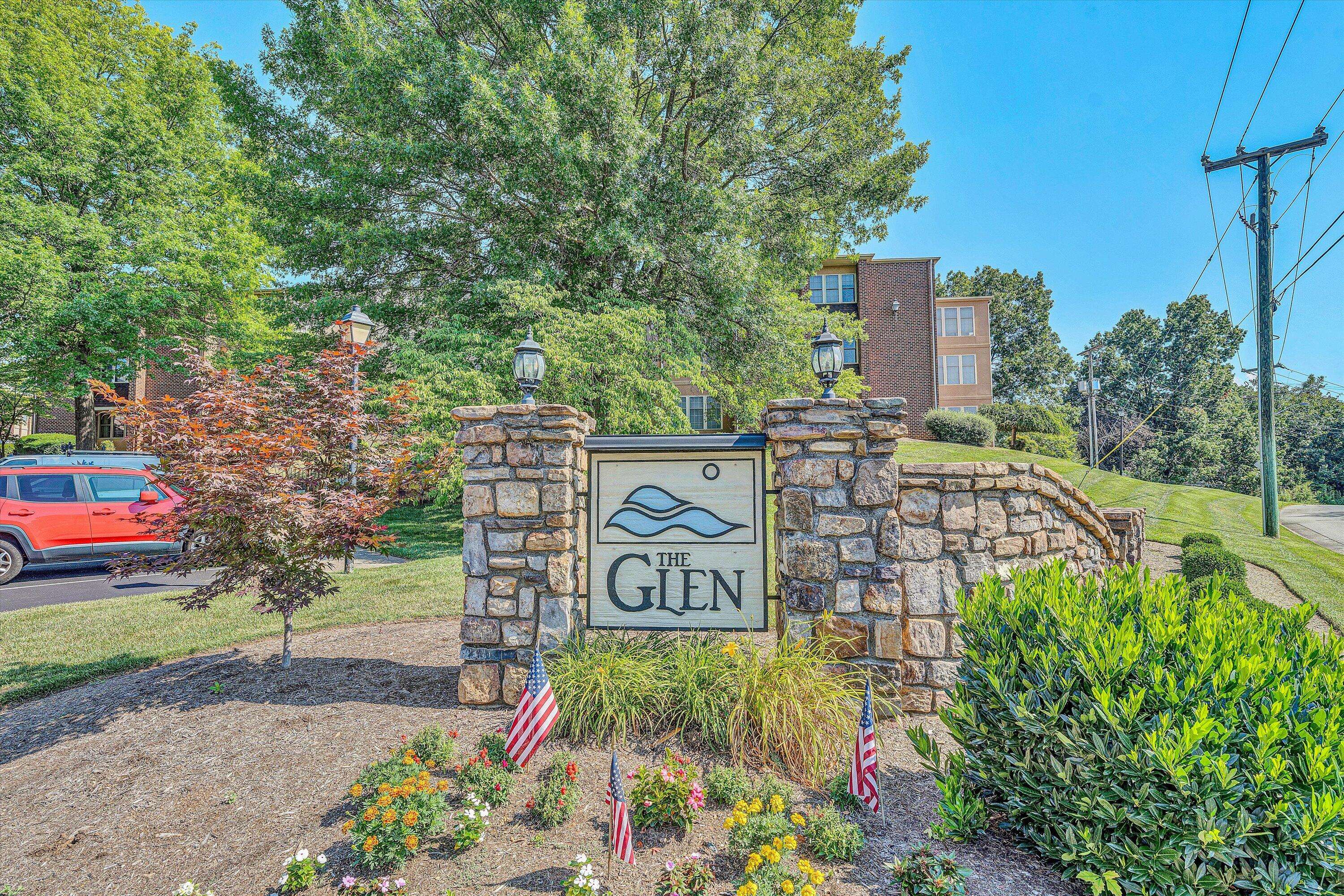 Roanoke, VA 24018,4621 Heather DR #320