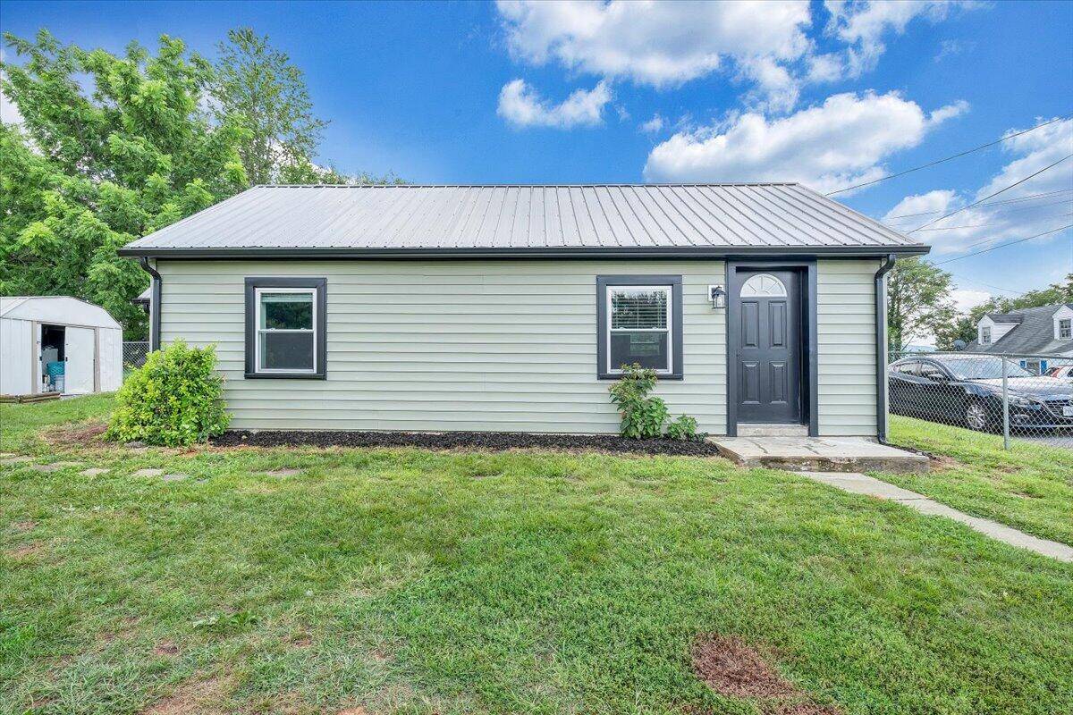 Vinton, VA 24179,705 Virginia AVE